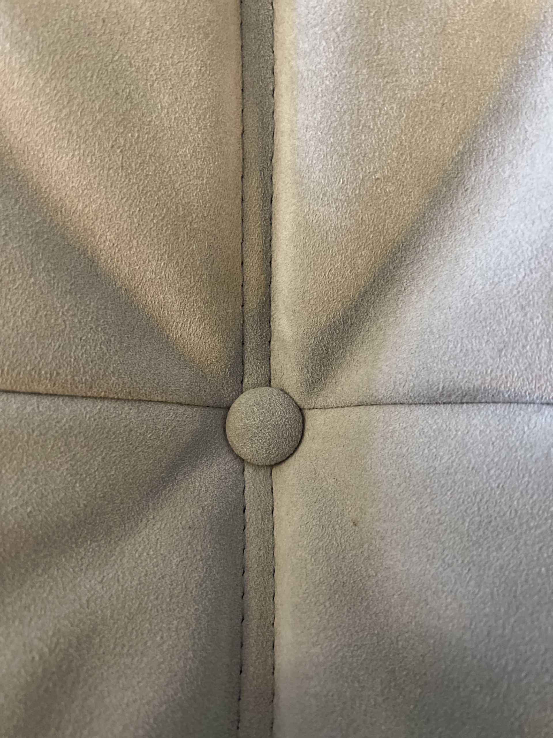 Canapé 3 places Togo en microfibre – Image 4