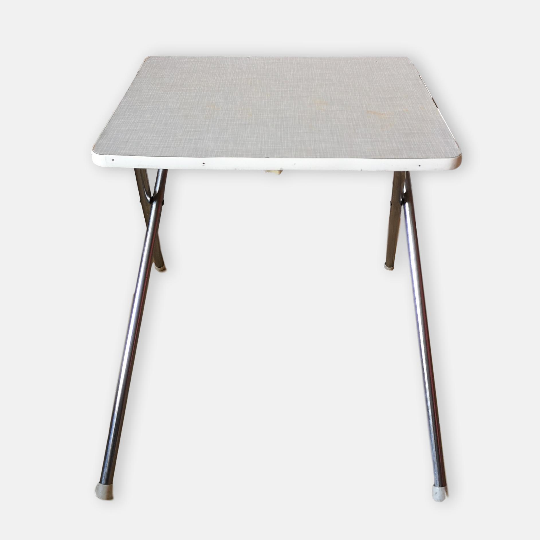 Table d'appoint formica