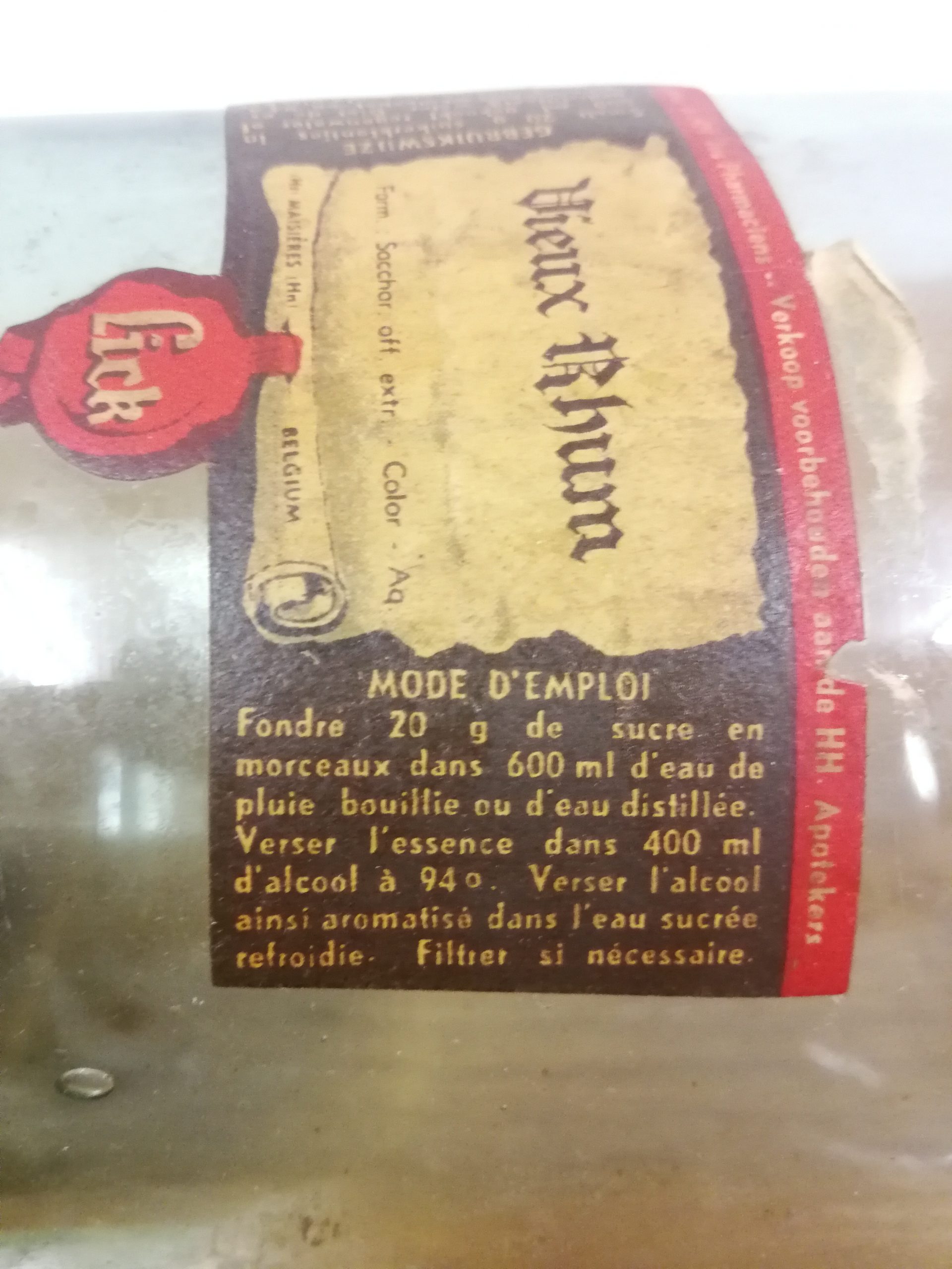 Bouteille de pharmacie Vieux Rhum – Image 8
