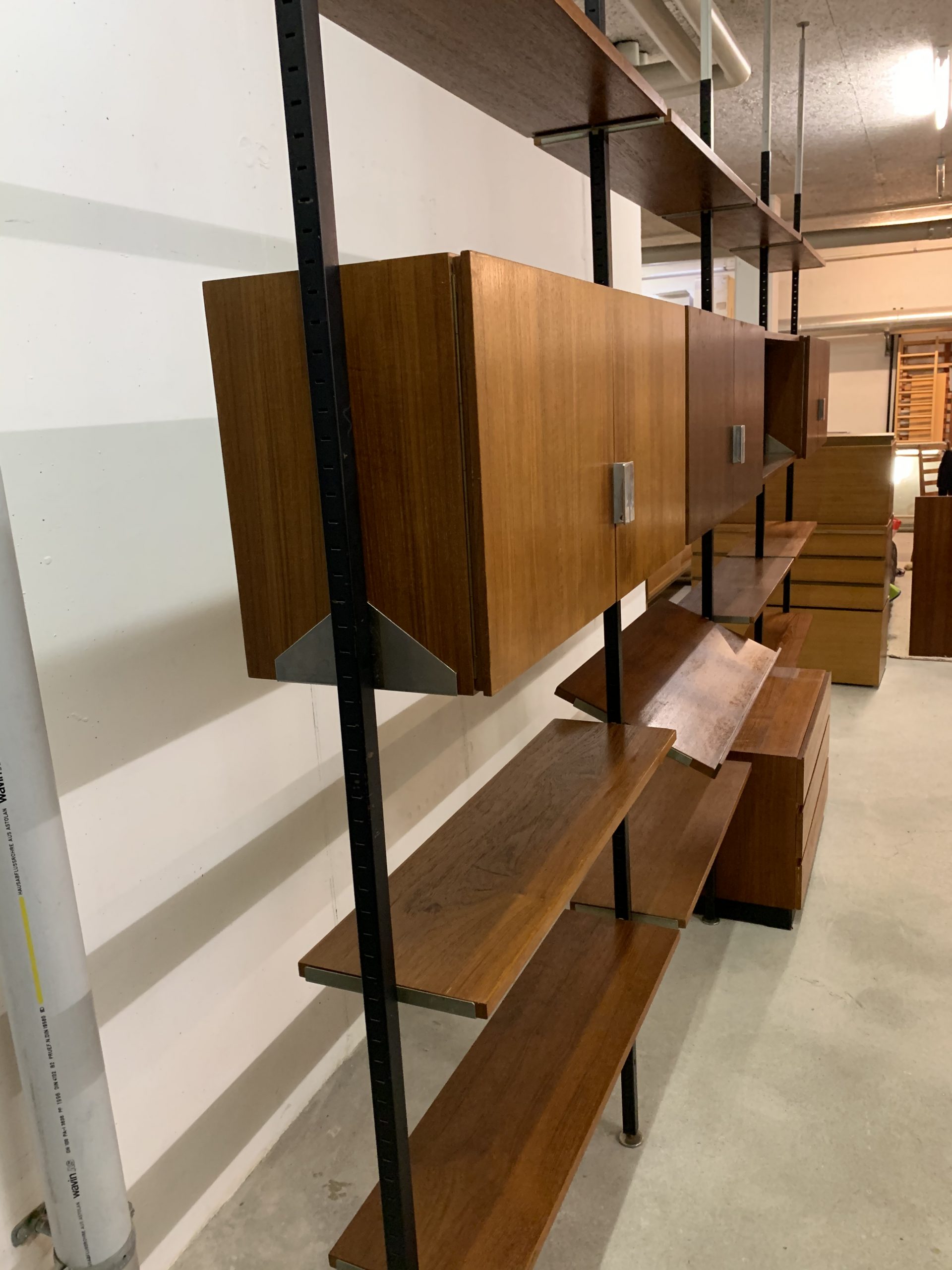 Grande étagère télescopique – Image 9