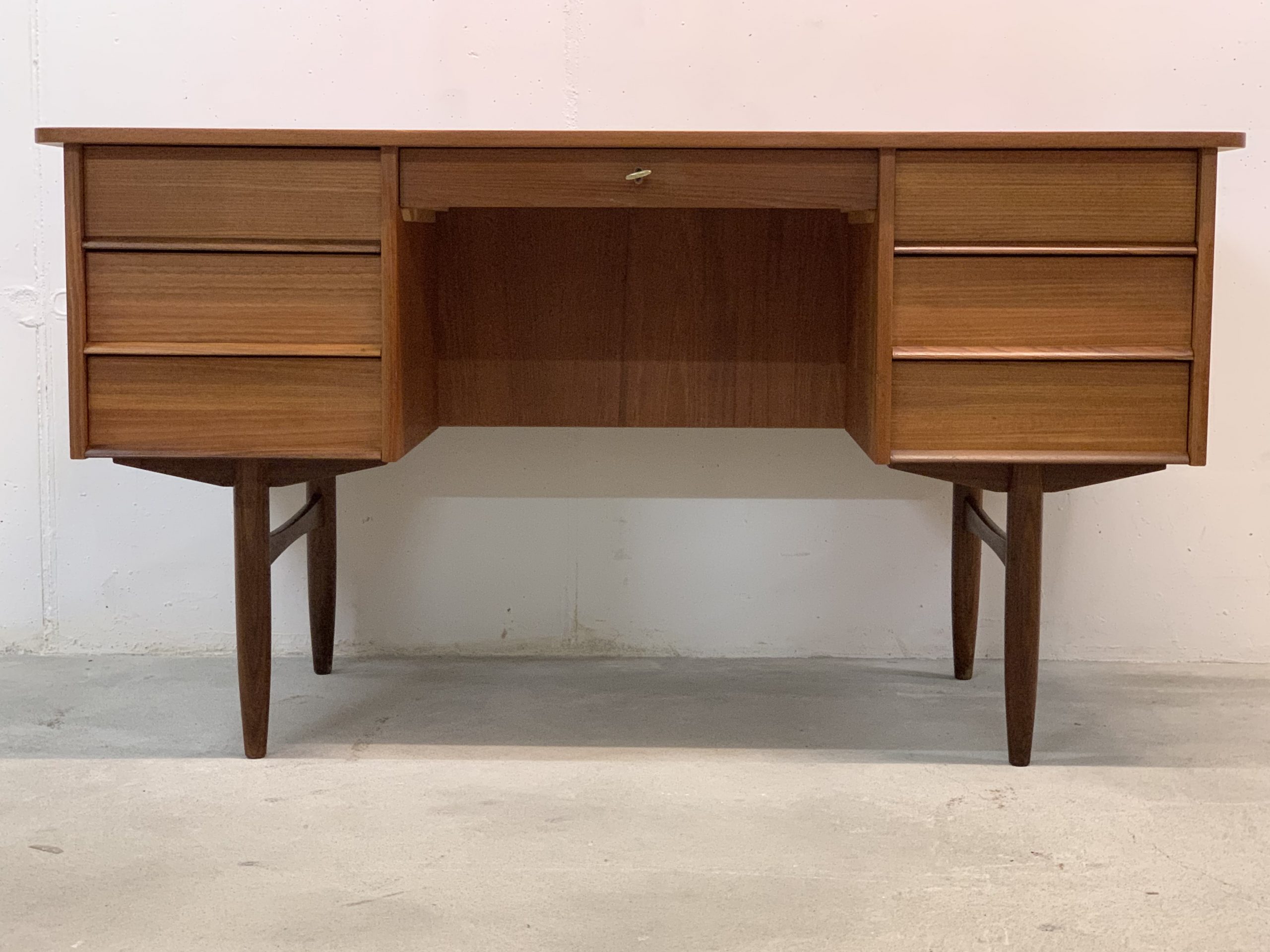 Bureau scandinave – Image 2