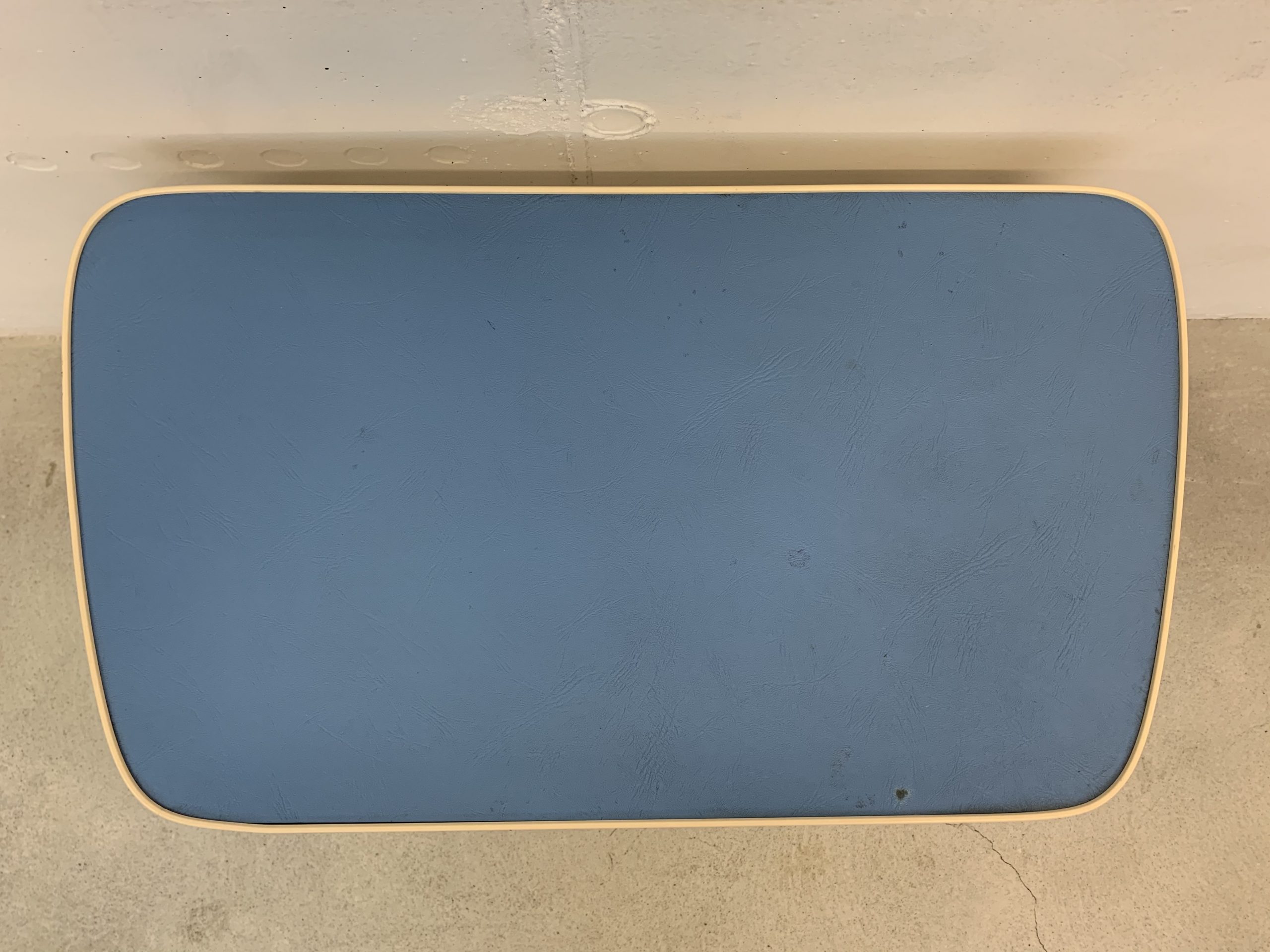 Petite table d’appoint – Image 10