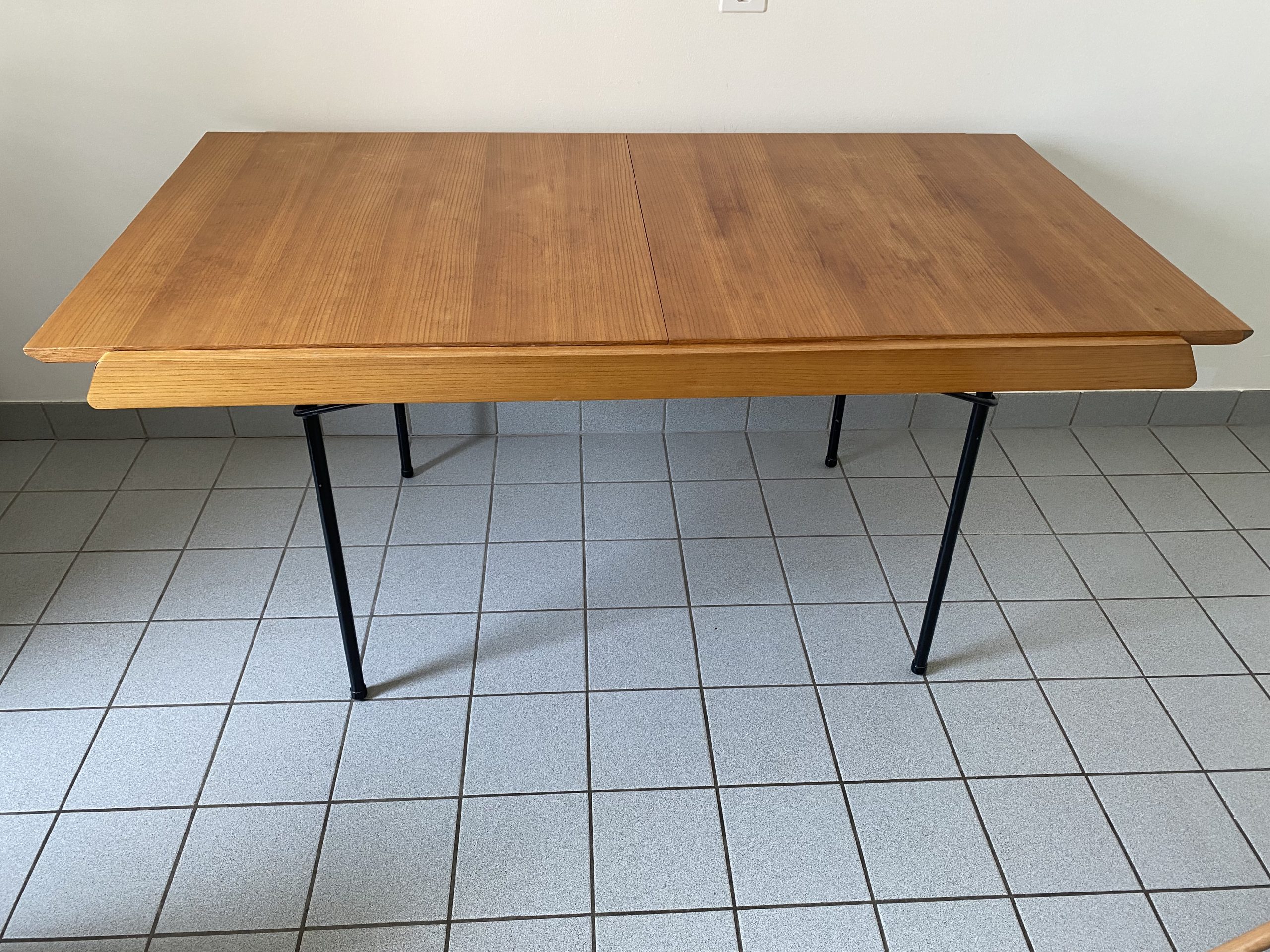 Table Gerard Guermonprez – Bild 2