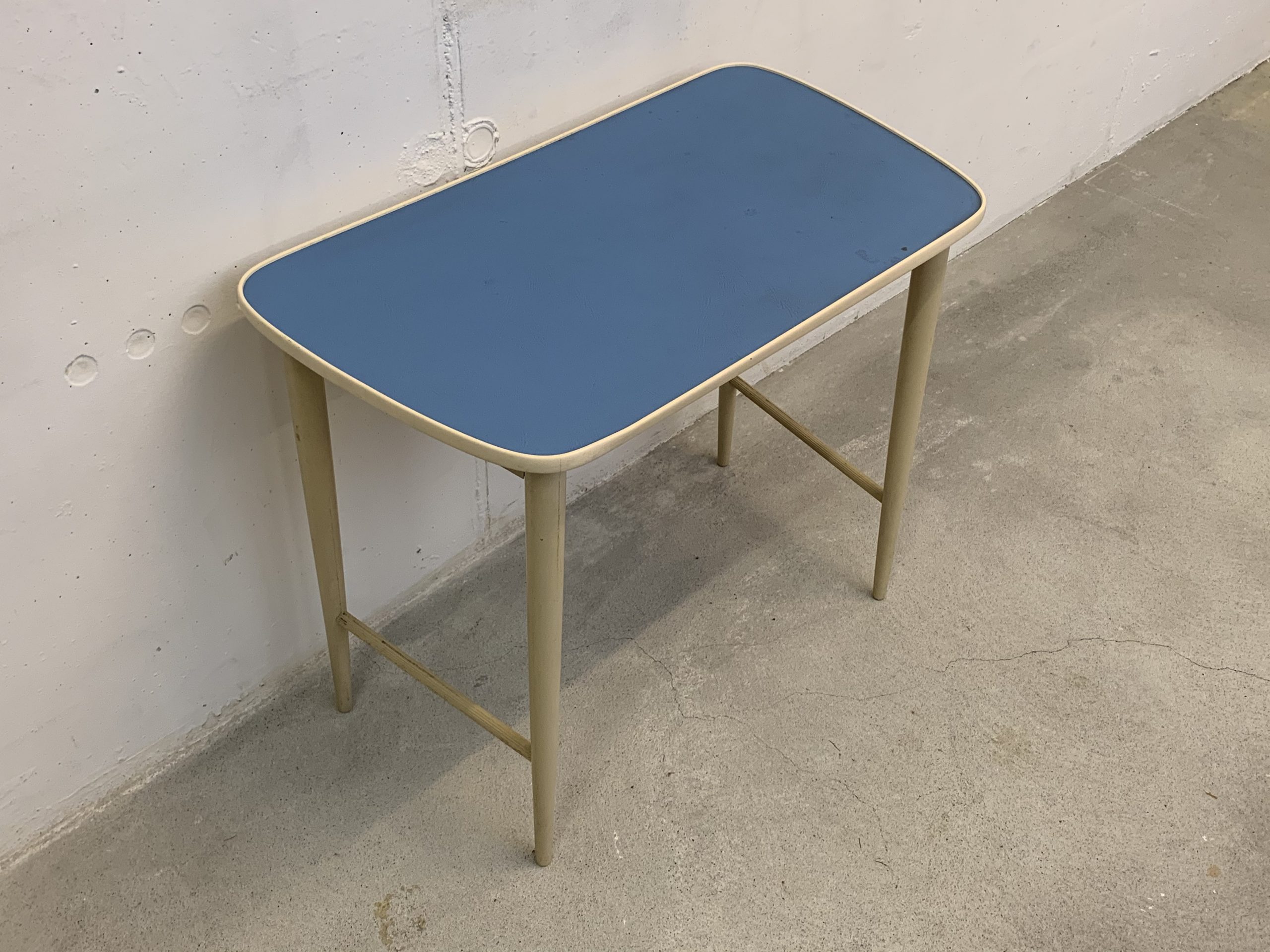 Petite table d’appoint – Image 9