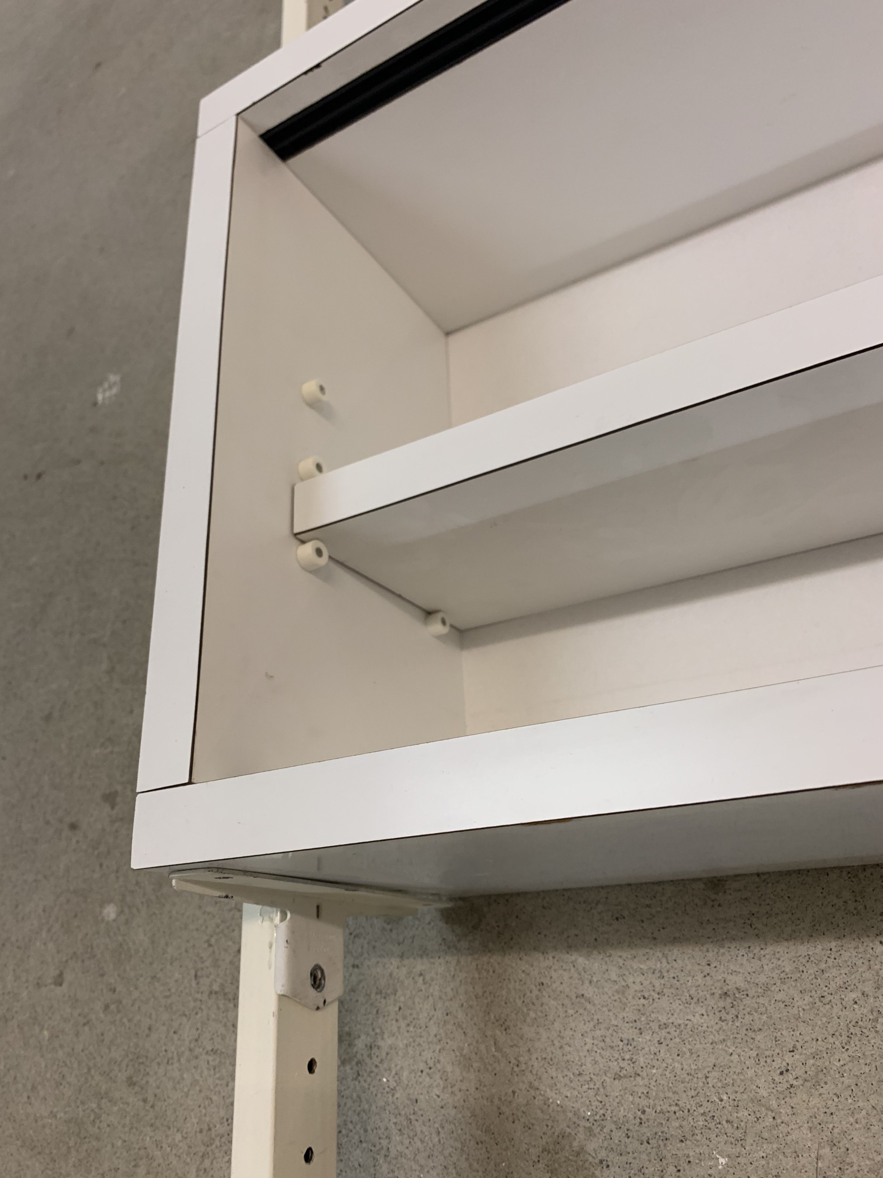 Étagère sol-plafond blanche – Image 13