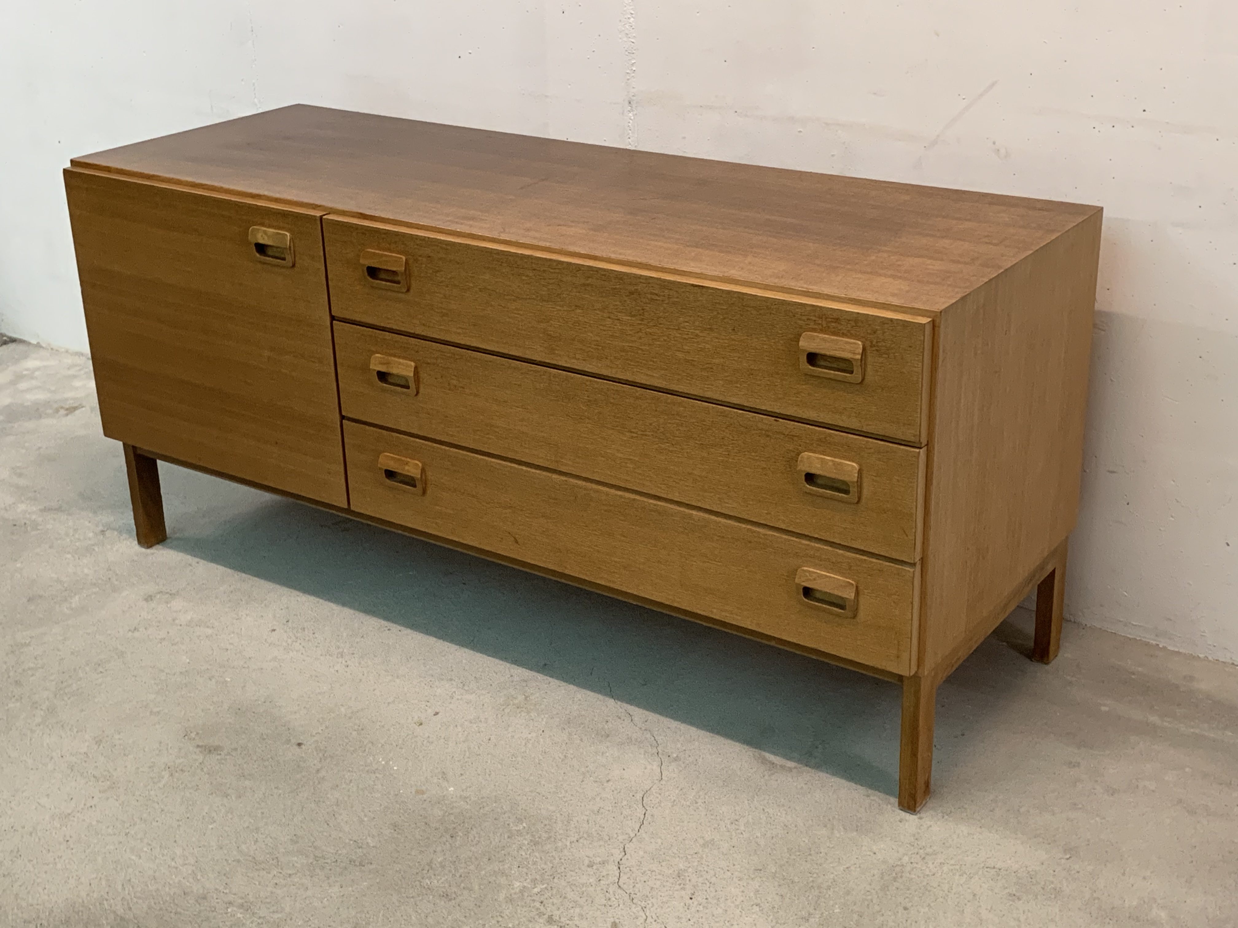 Petit sideboard – Image 4