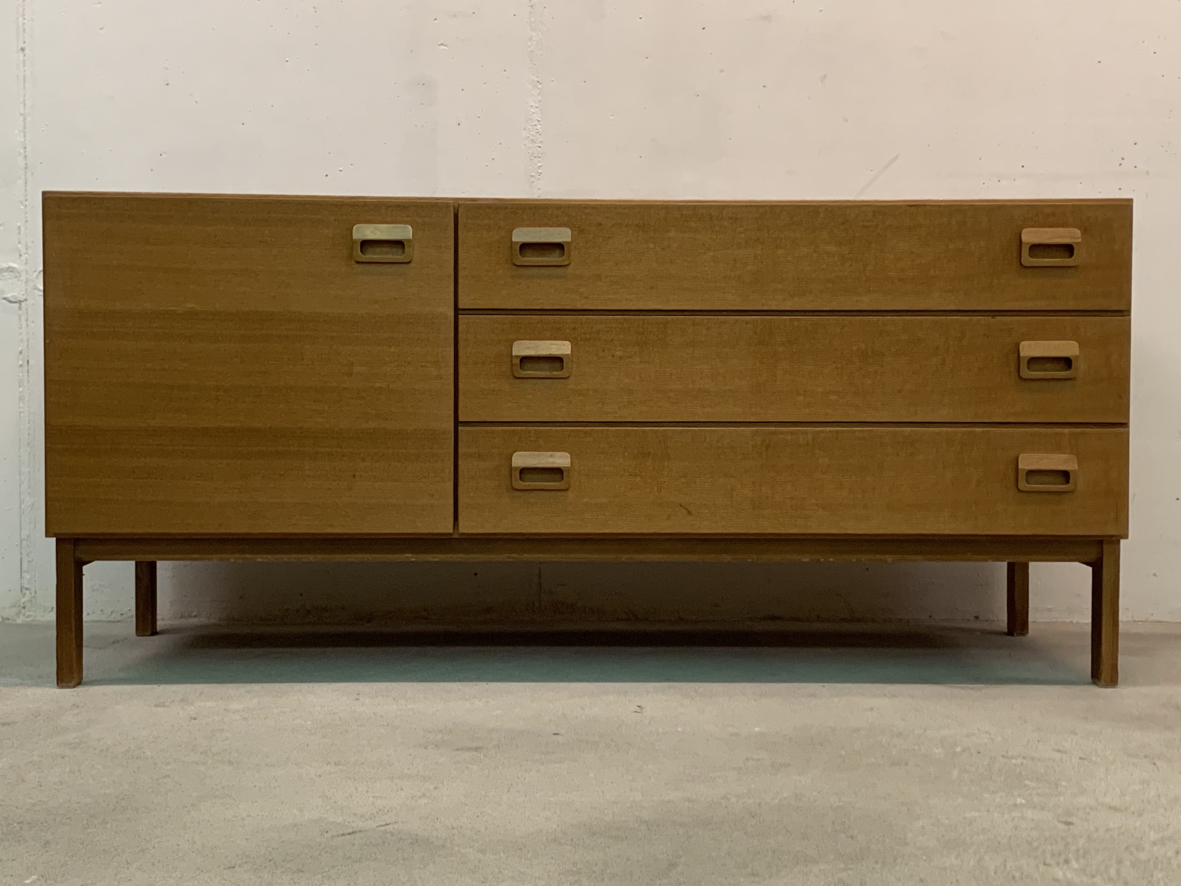 Petit sideboard – Image 2