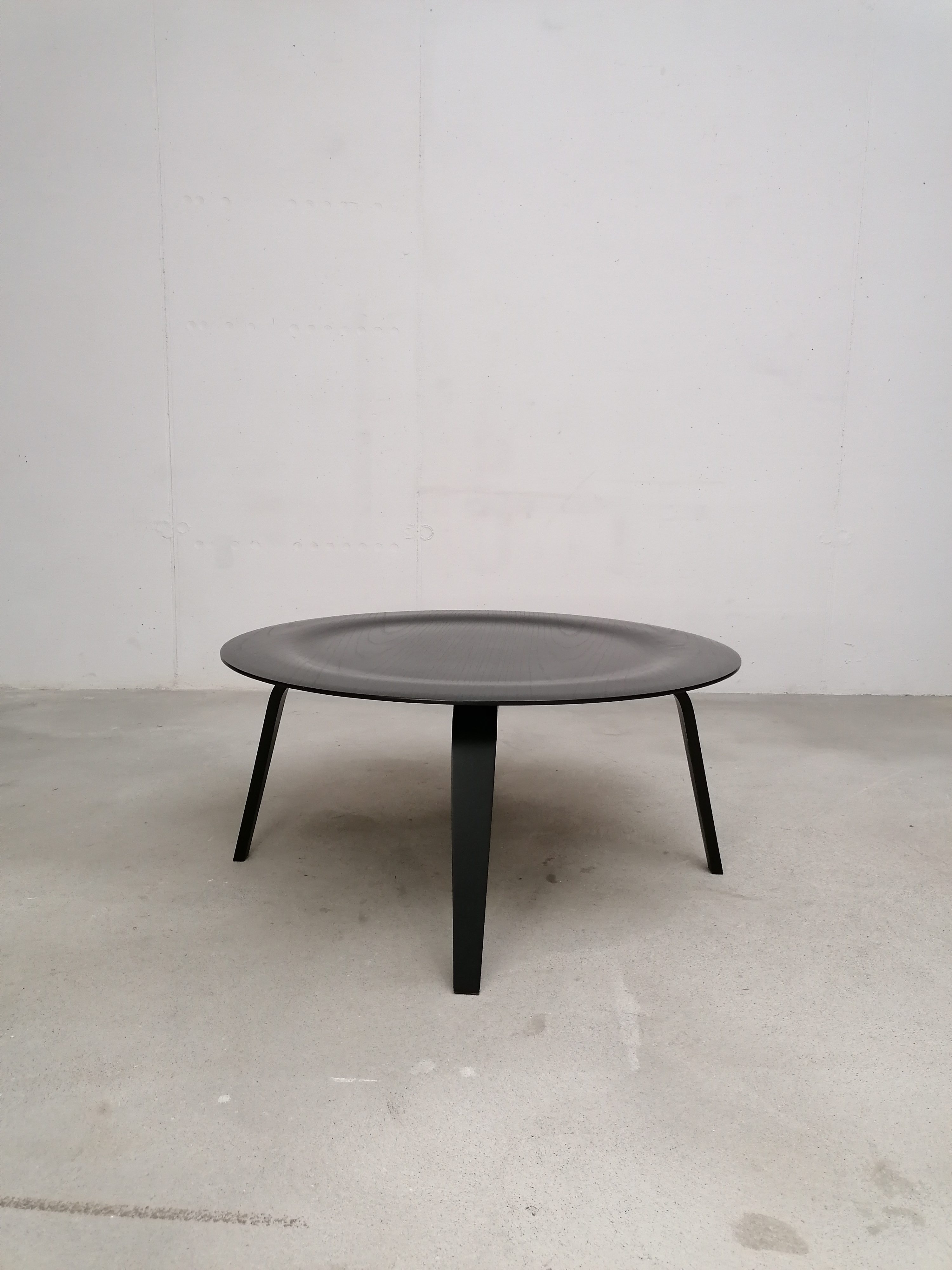 Table basse CTW par Ray et Charles Eames – Image 4