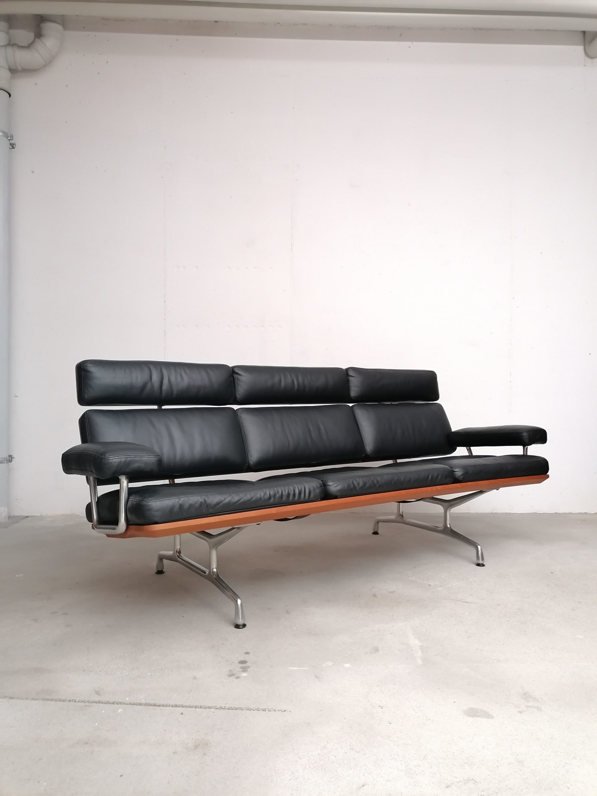 Canapé Herman Miller 3 places par Ray et Charles Eames – Image 2