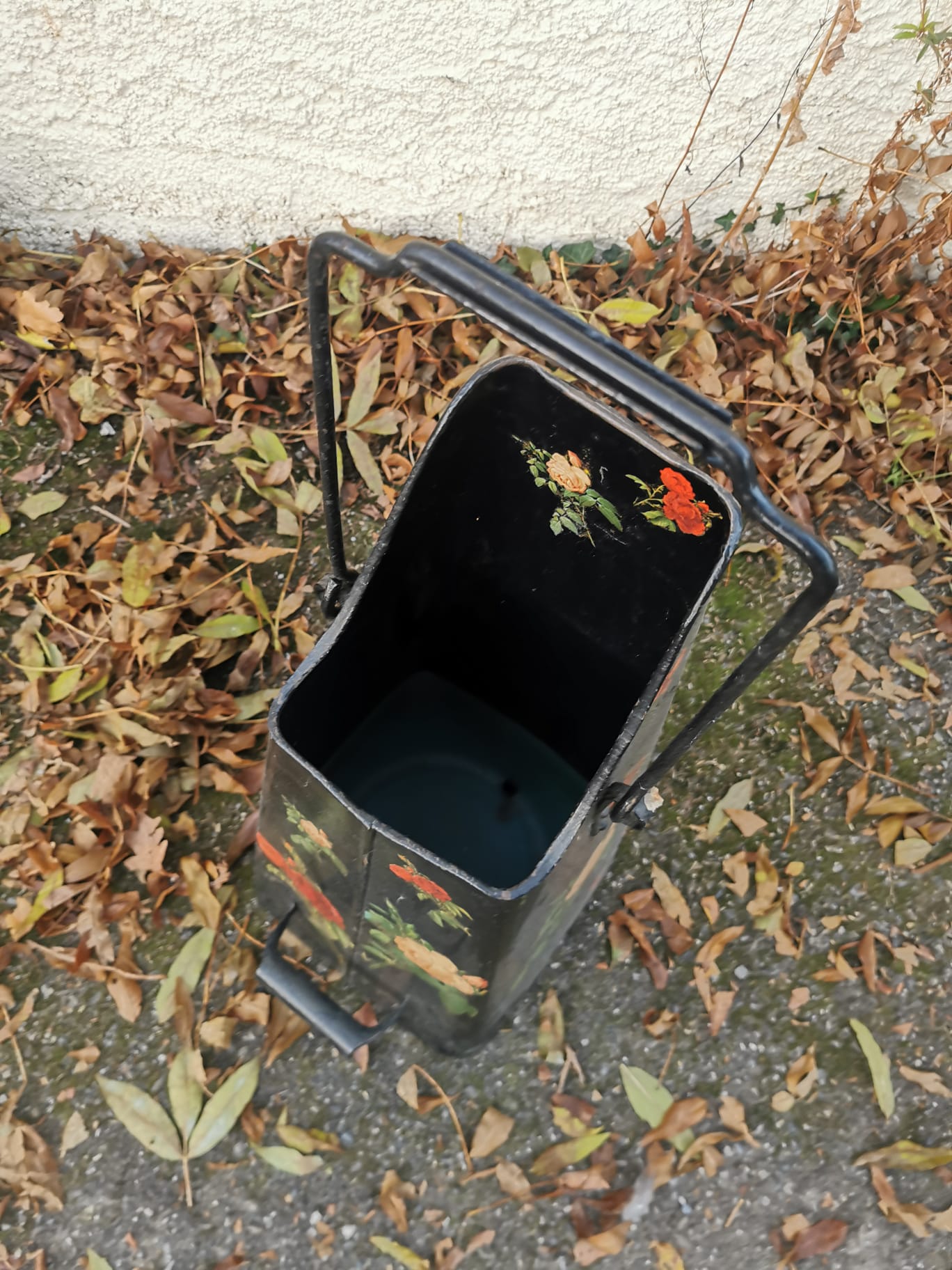 Ancien seau a charbon – Image 5