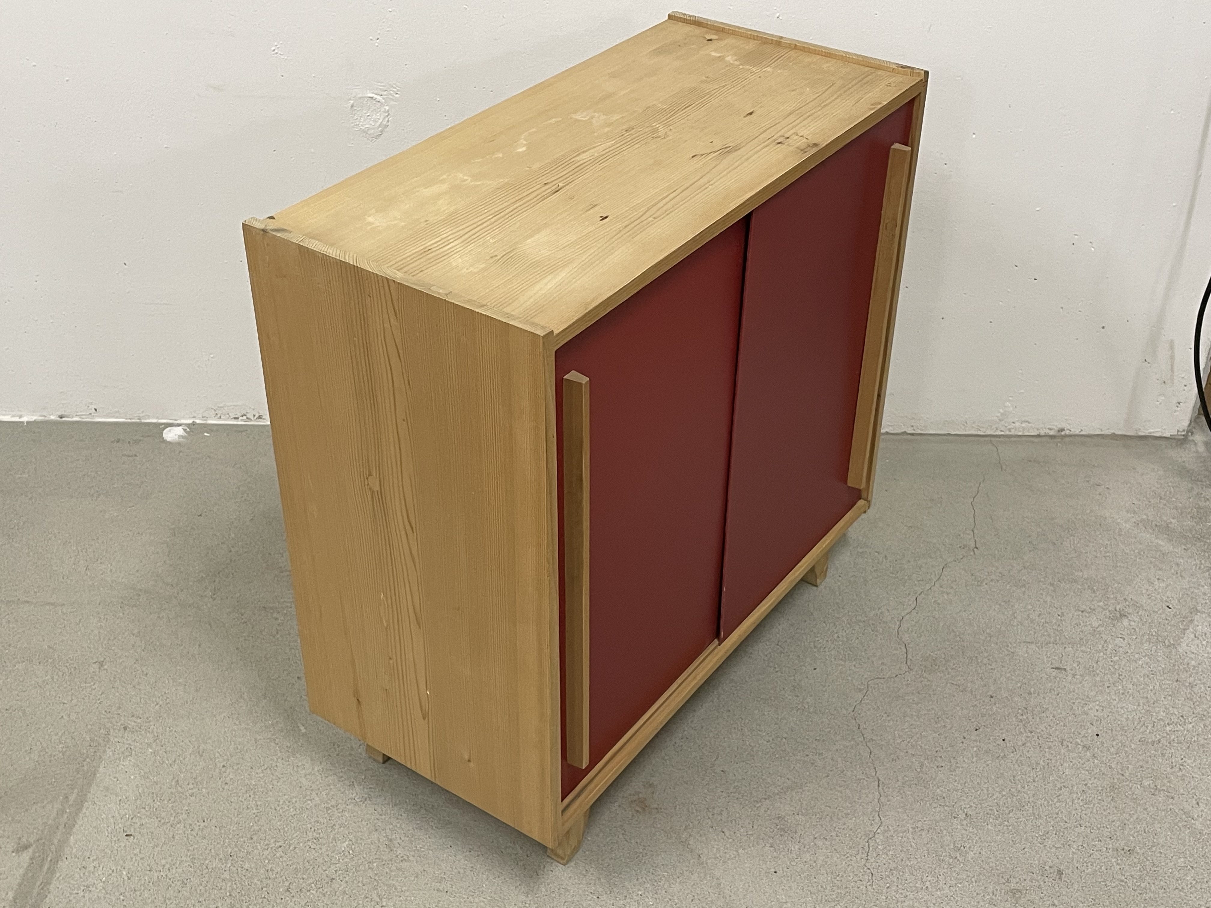 Meuble avec portes coulissantes – Image 6