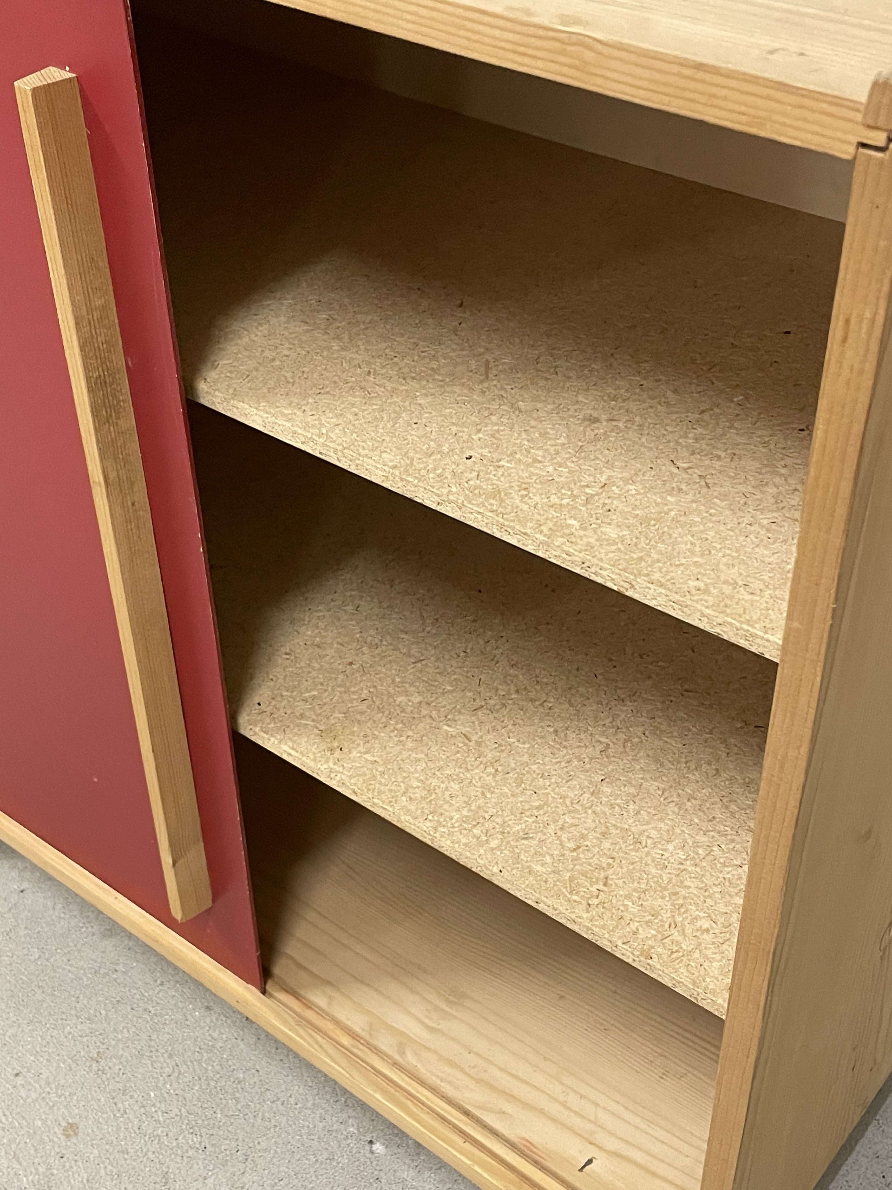 Meuble avec portes coulissantes – Image 7