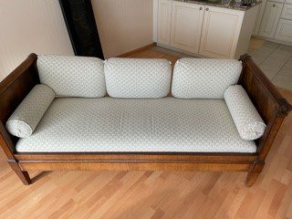 Banquette en noyer – Image 4