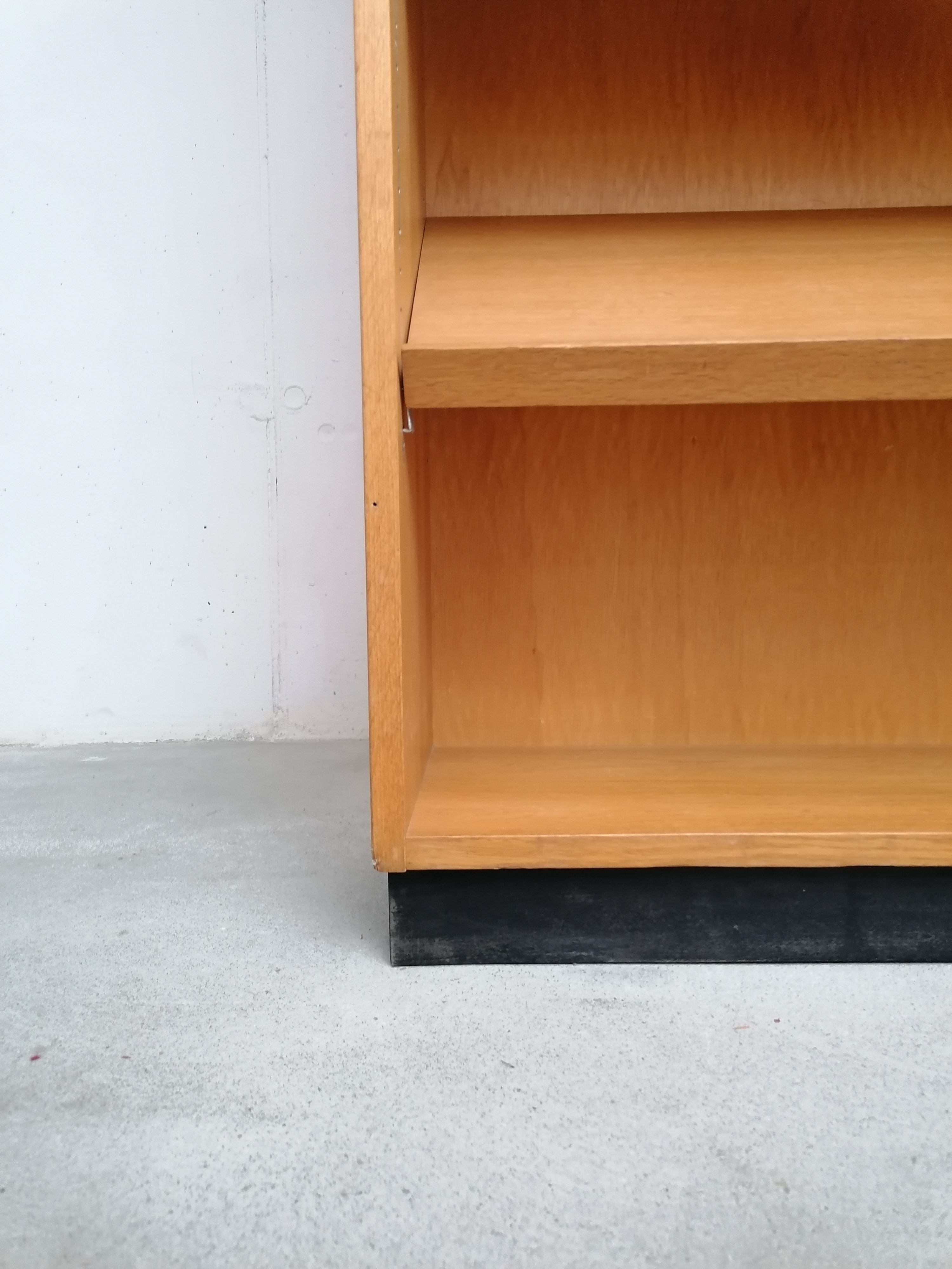 Meuble présentoir – Image 11