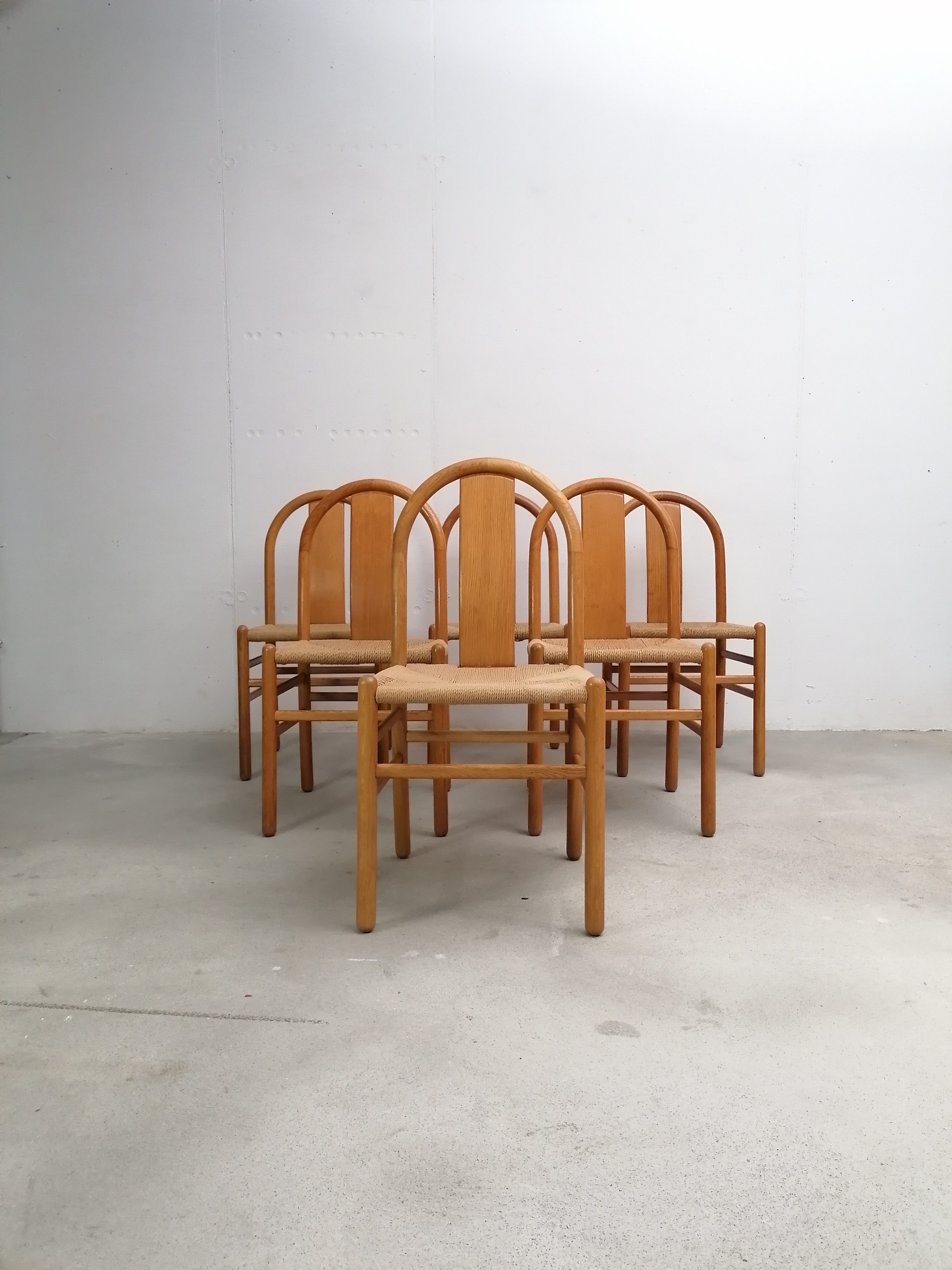 Ensemble table et chaises – Image 12