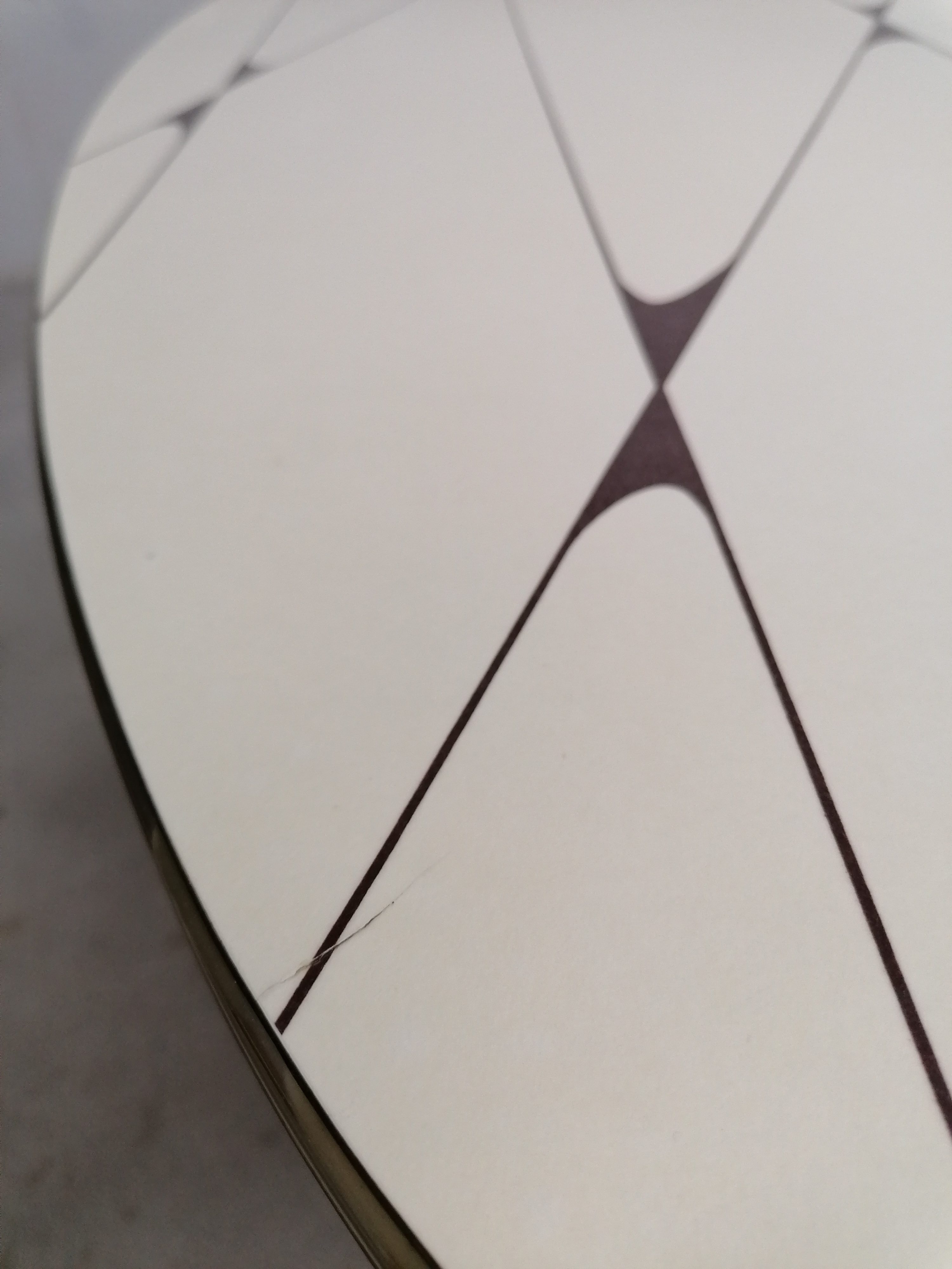 Grande table d'appoint tripode – Image 13