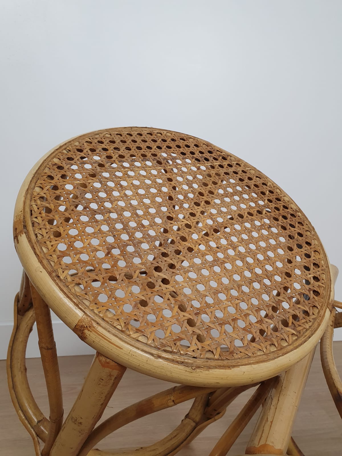 Paire de tabourets en rotin et osier – Image 5