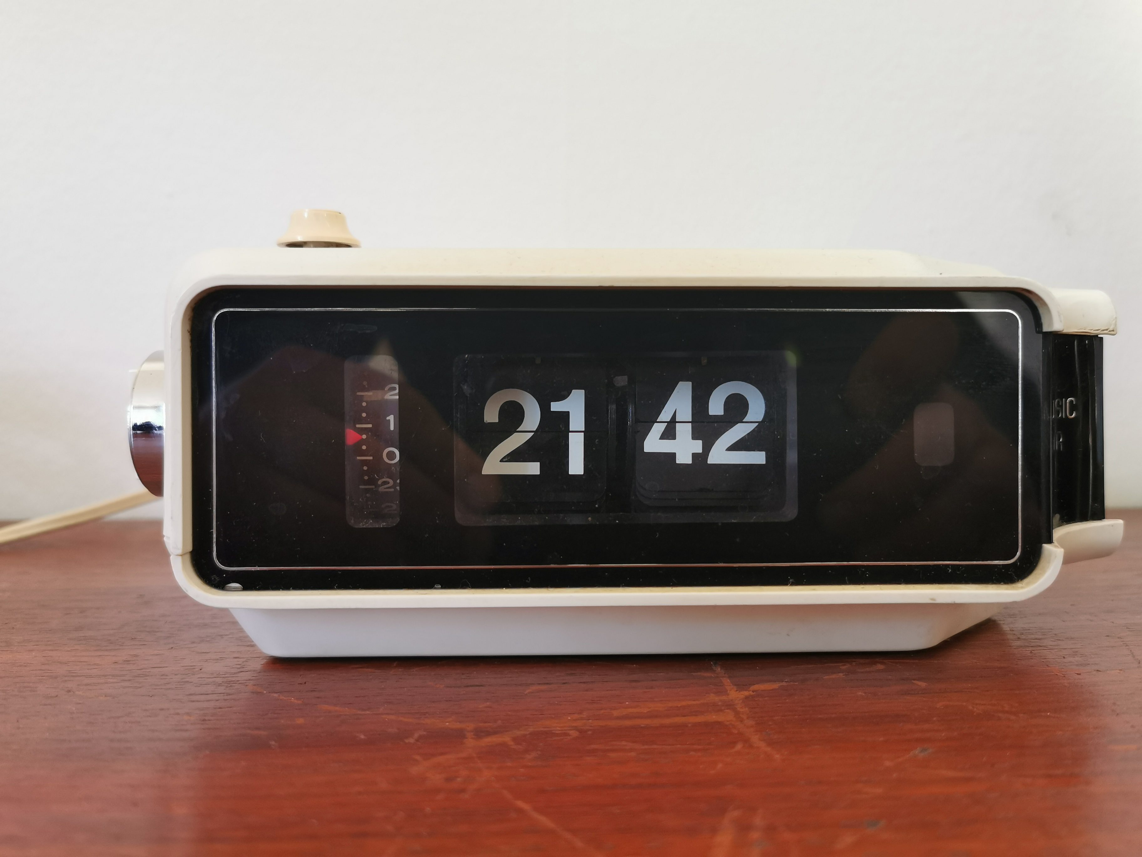 Radio-réveil Music Air 10F-2Y – Image 8