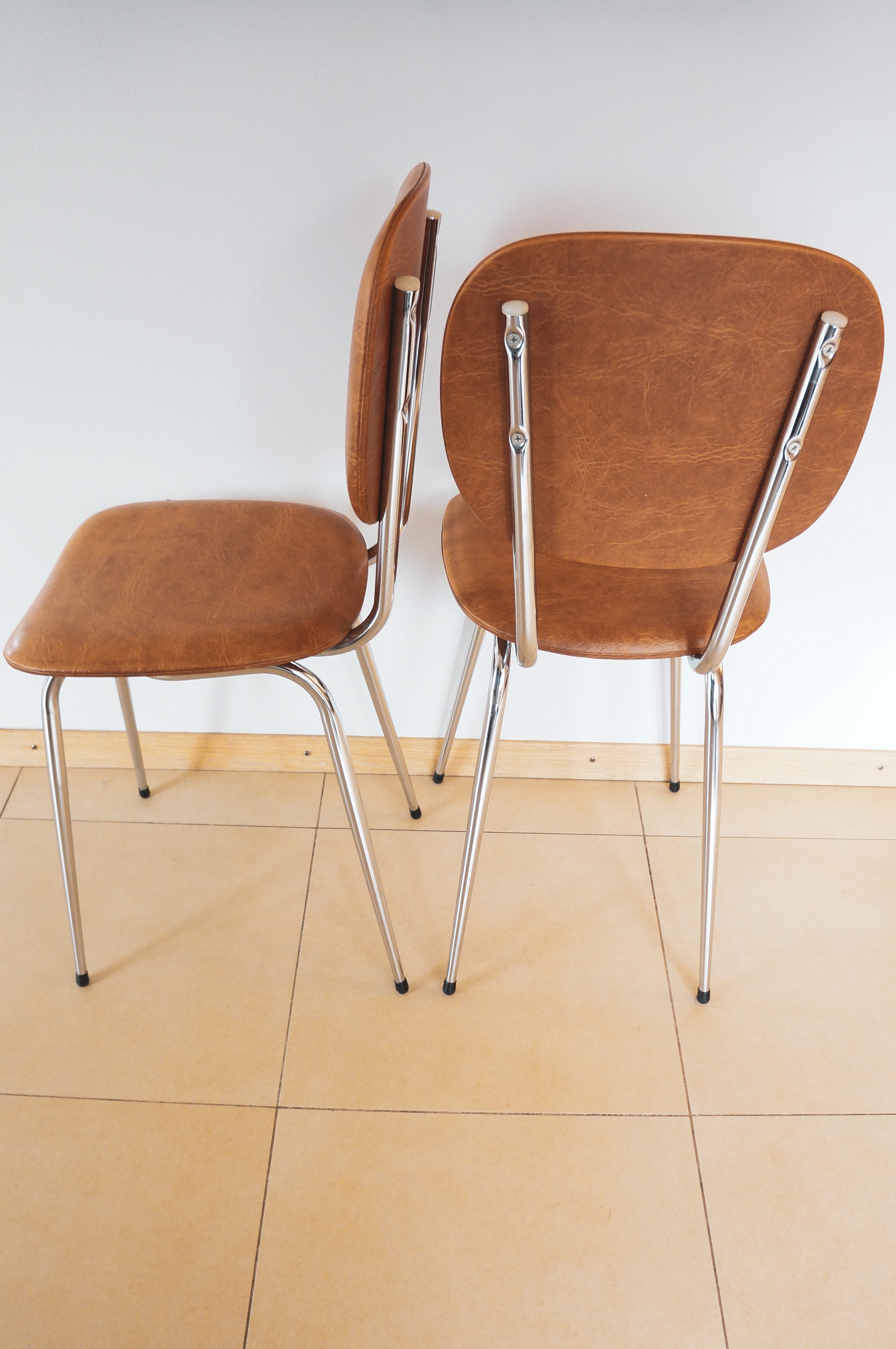 Paire de chaises en skaï "Twin Lakes" – Image 4