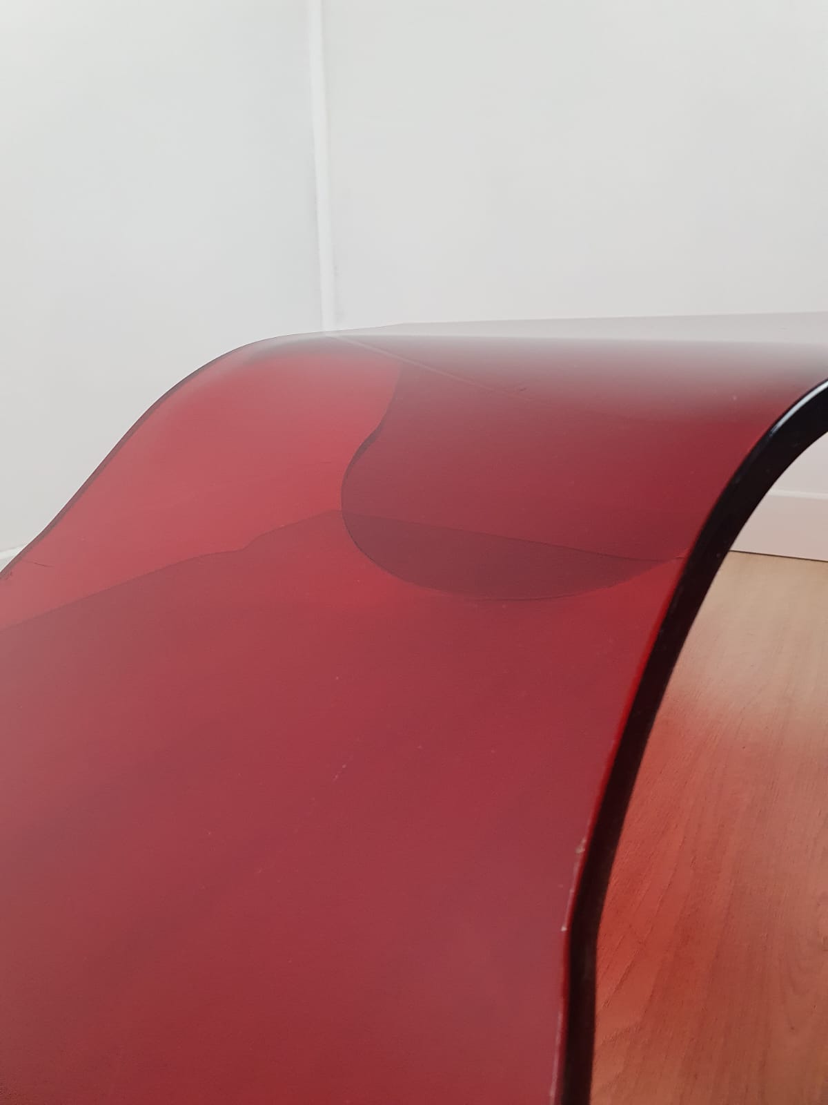 Table basse plexiglas rouge – Image 4