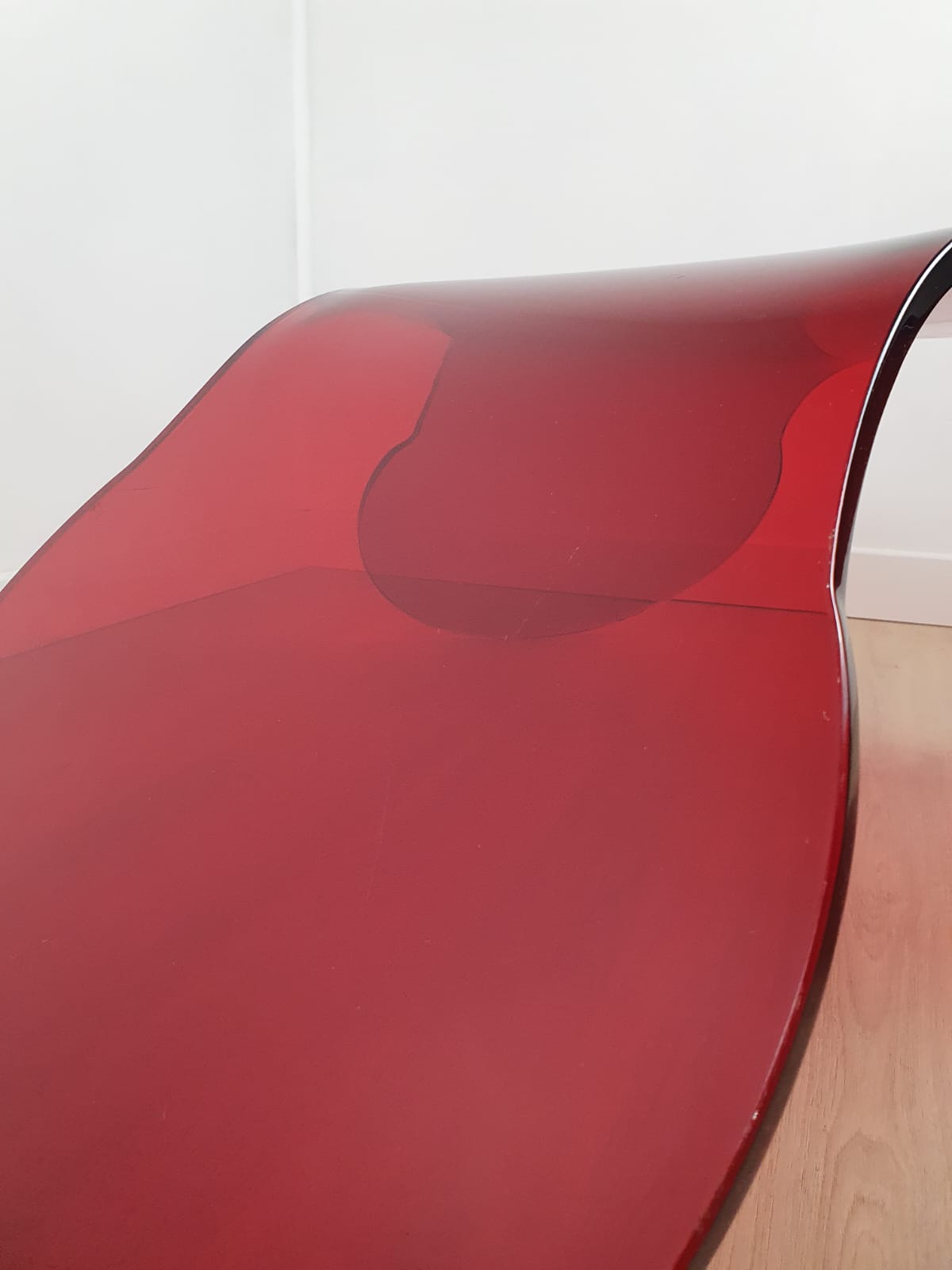 Table basse plexiglas rouge – Image 8