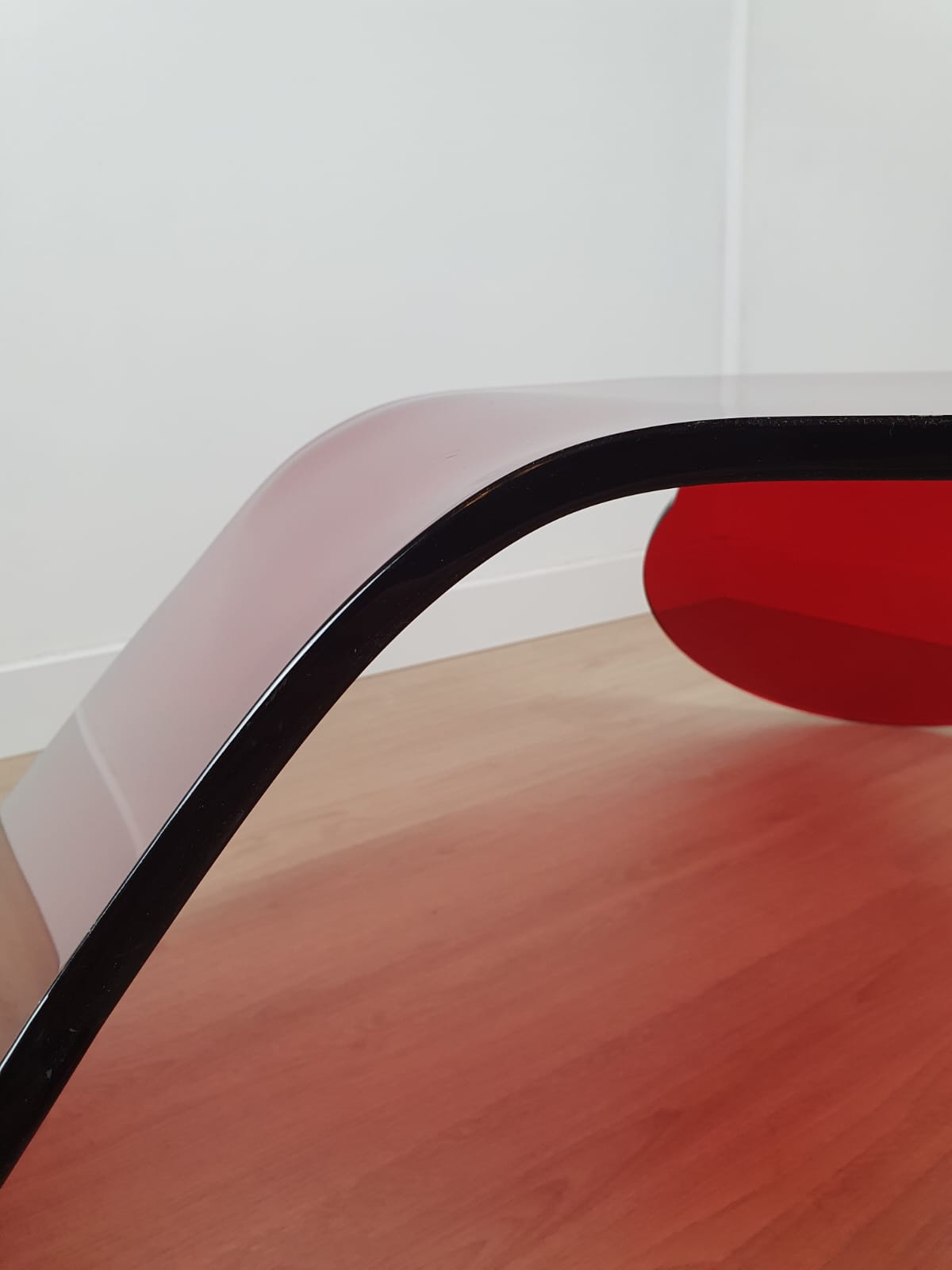 Table basse plexiglas rouge – Image 7