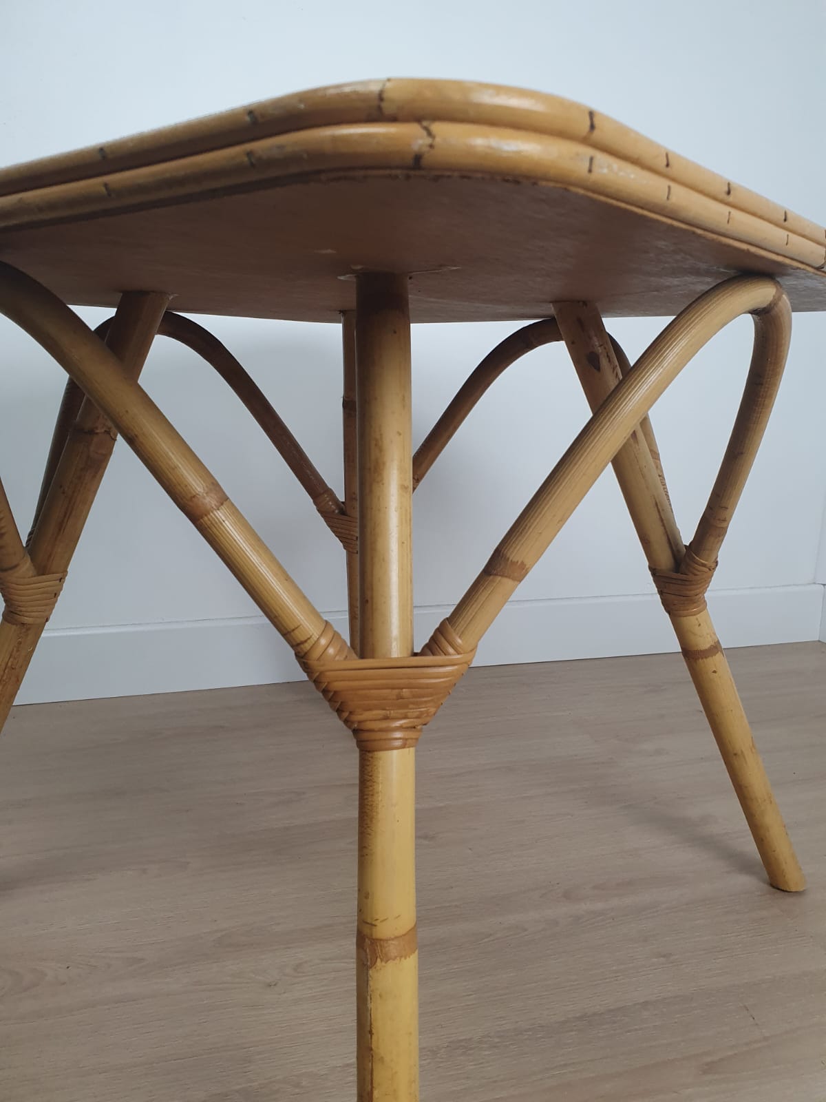 Table basse en rotin vintage – Image 6