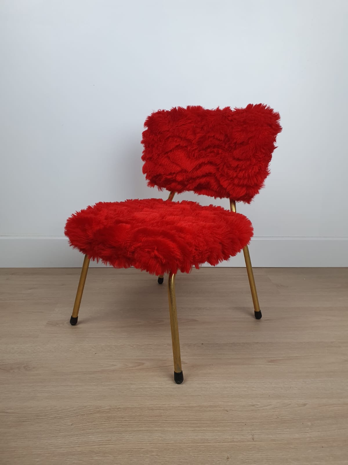 Chaise moumoute vintage pour enfant – Image 2