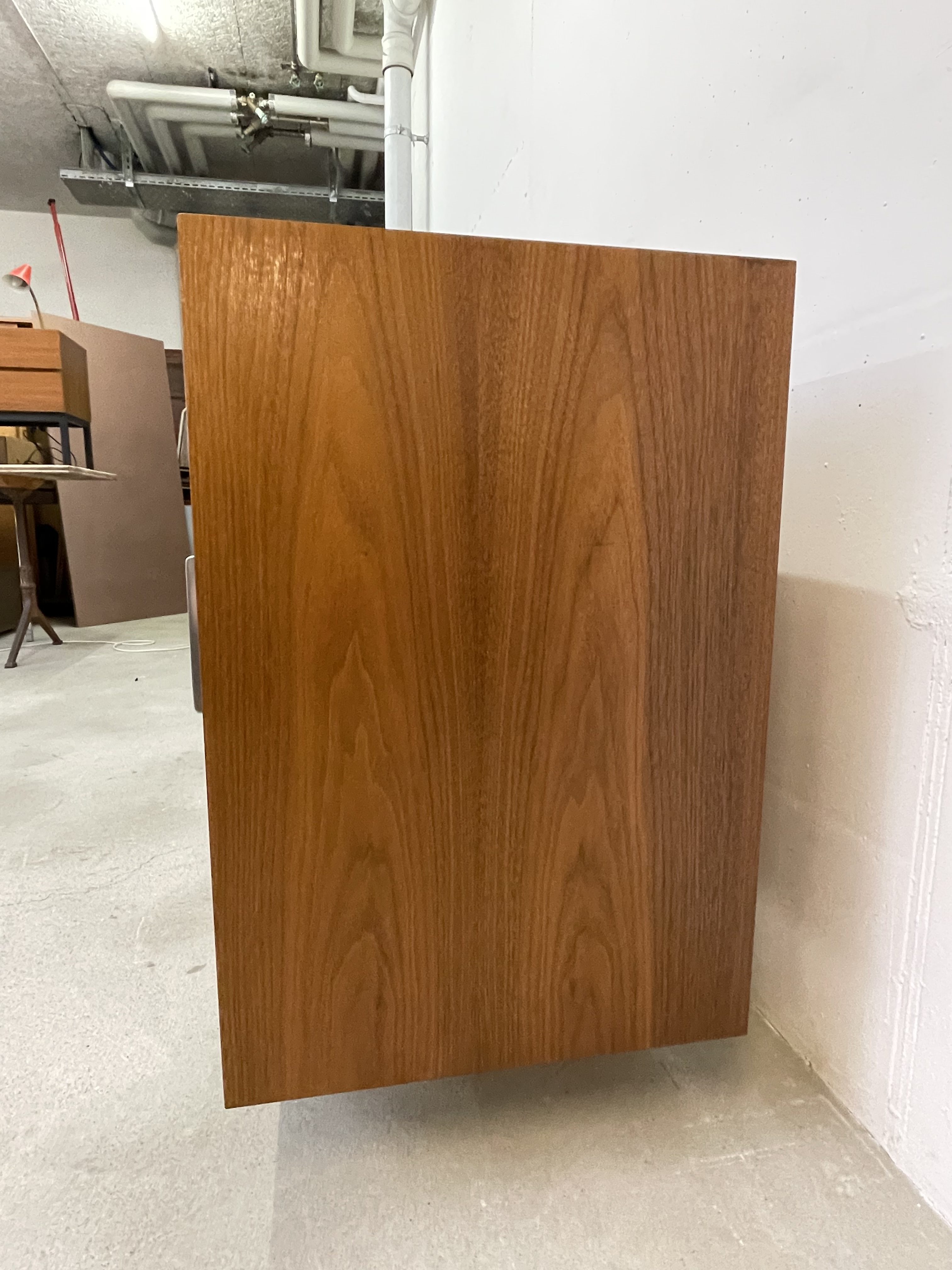 Sideboard à portes coulissantes – Image 7