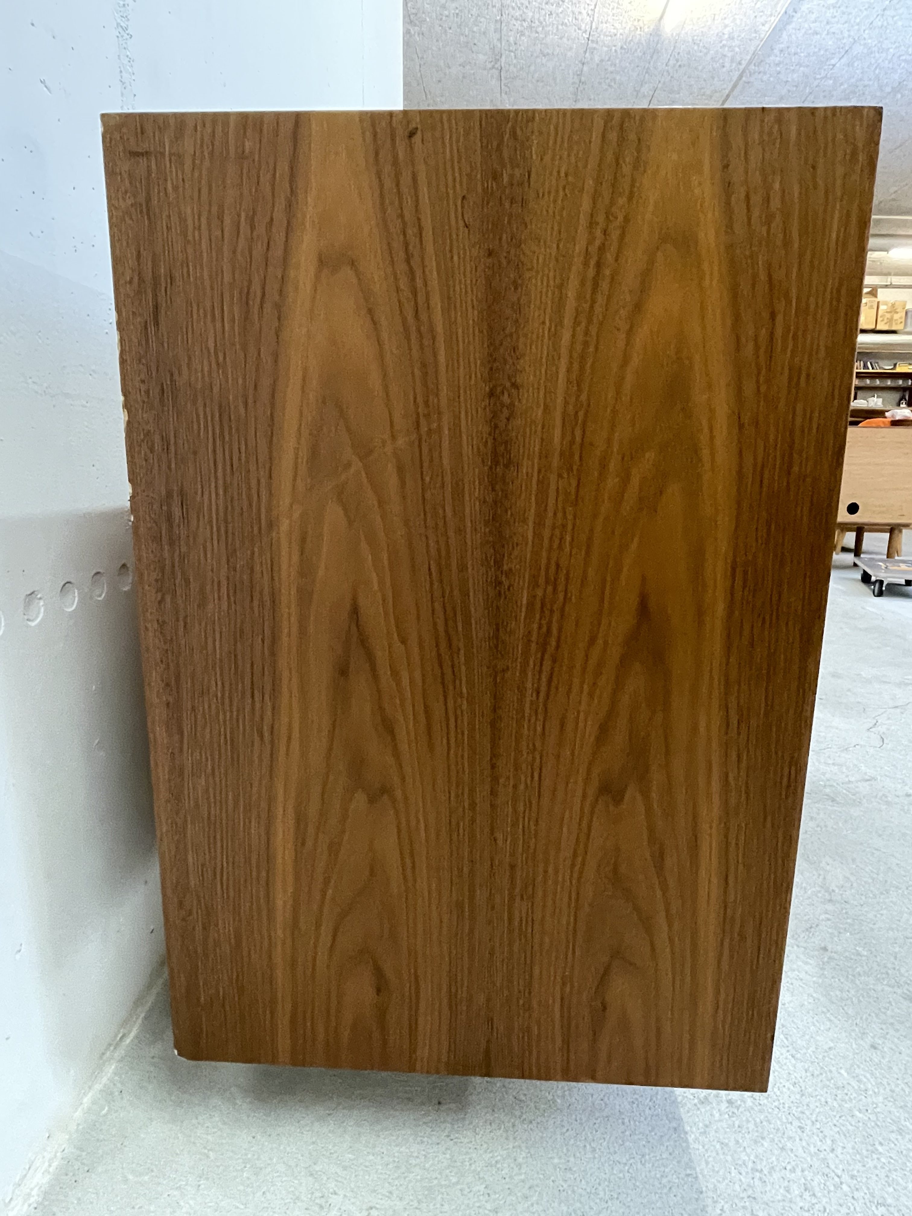 Sideboard à portes coulissantes – Image 8