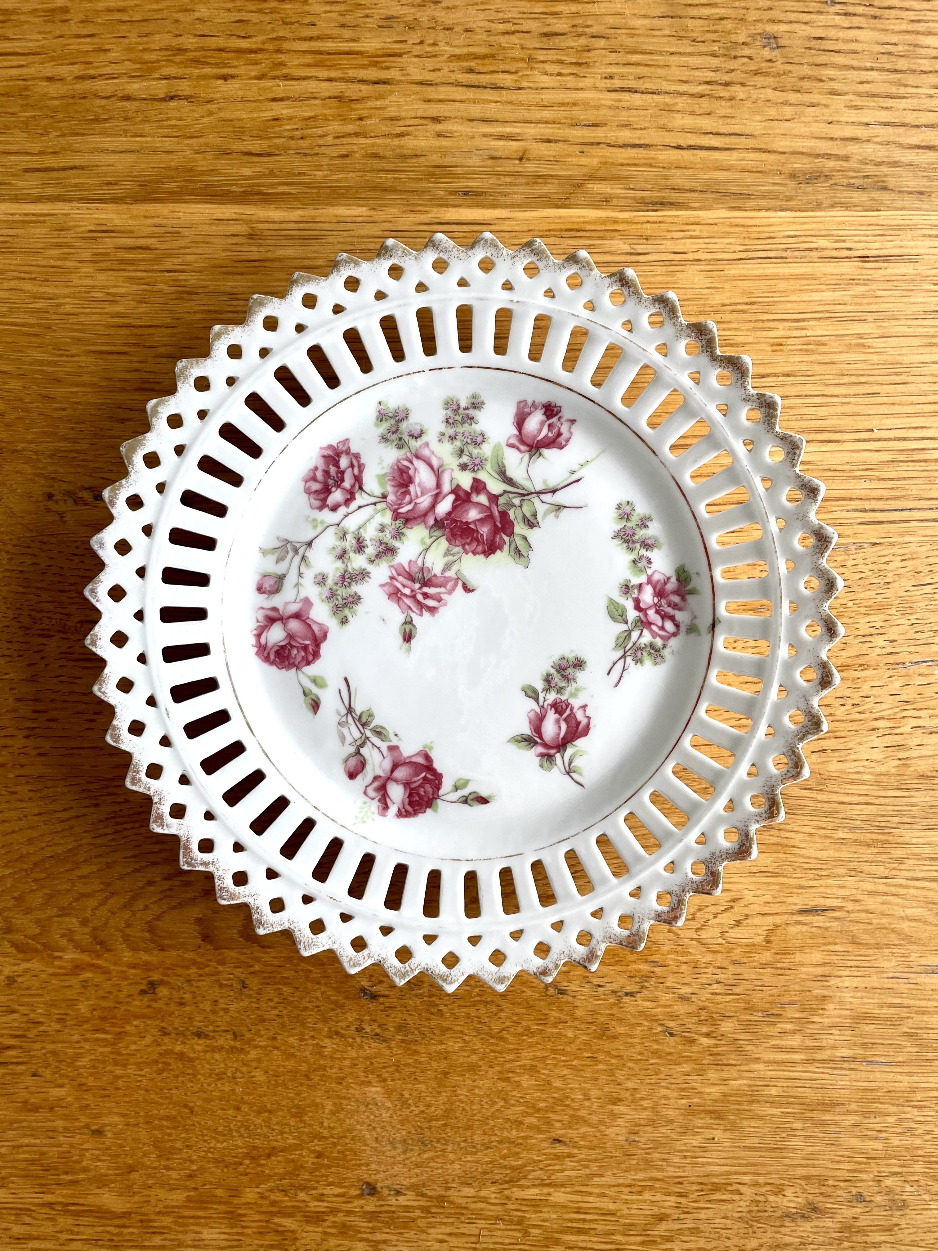 Lot de 12 assiettes « dentelle » à dessert – Bild 3