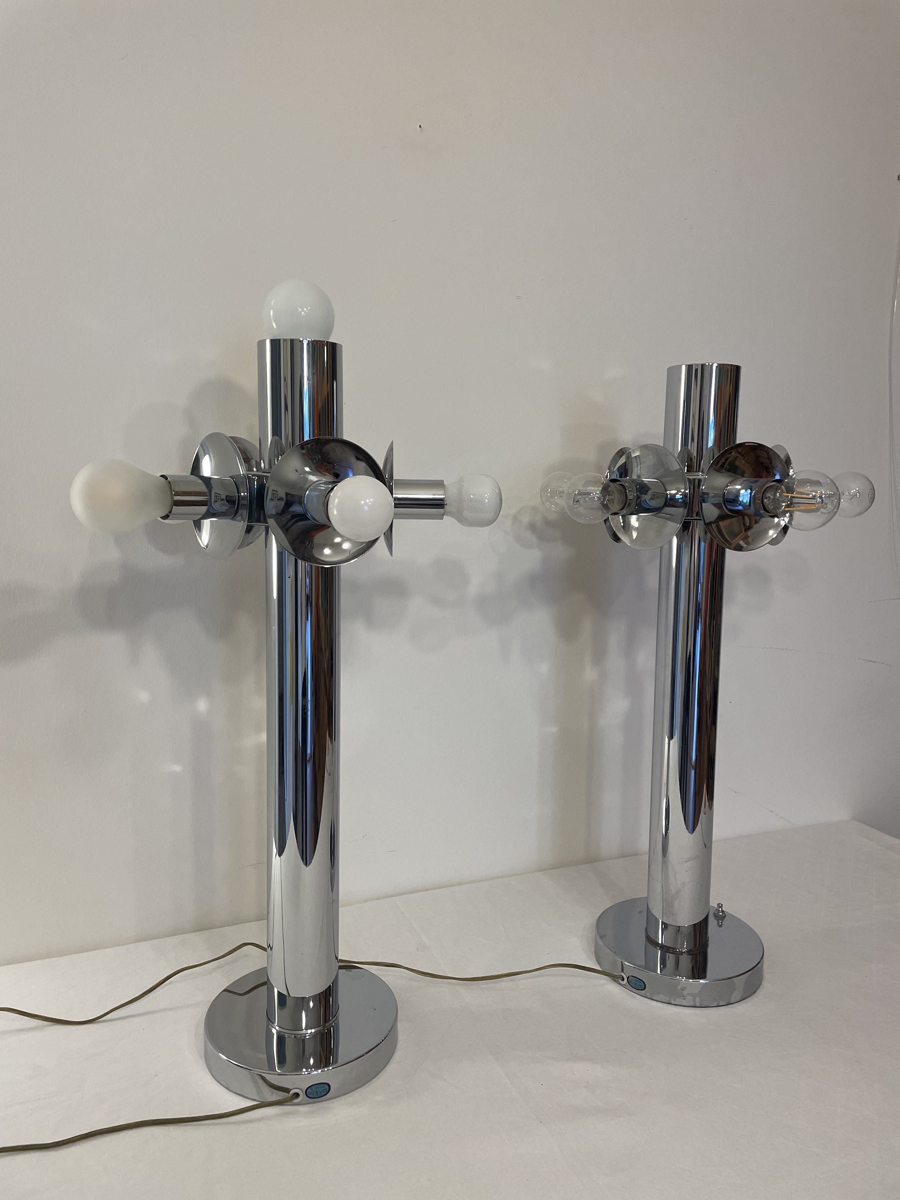 Paire de lampes Underwriters laboratories – Image 3