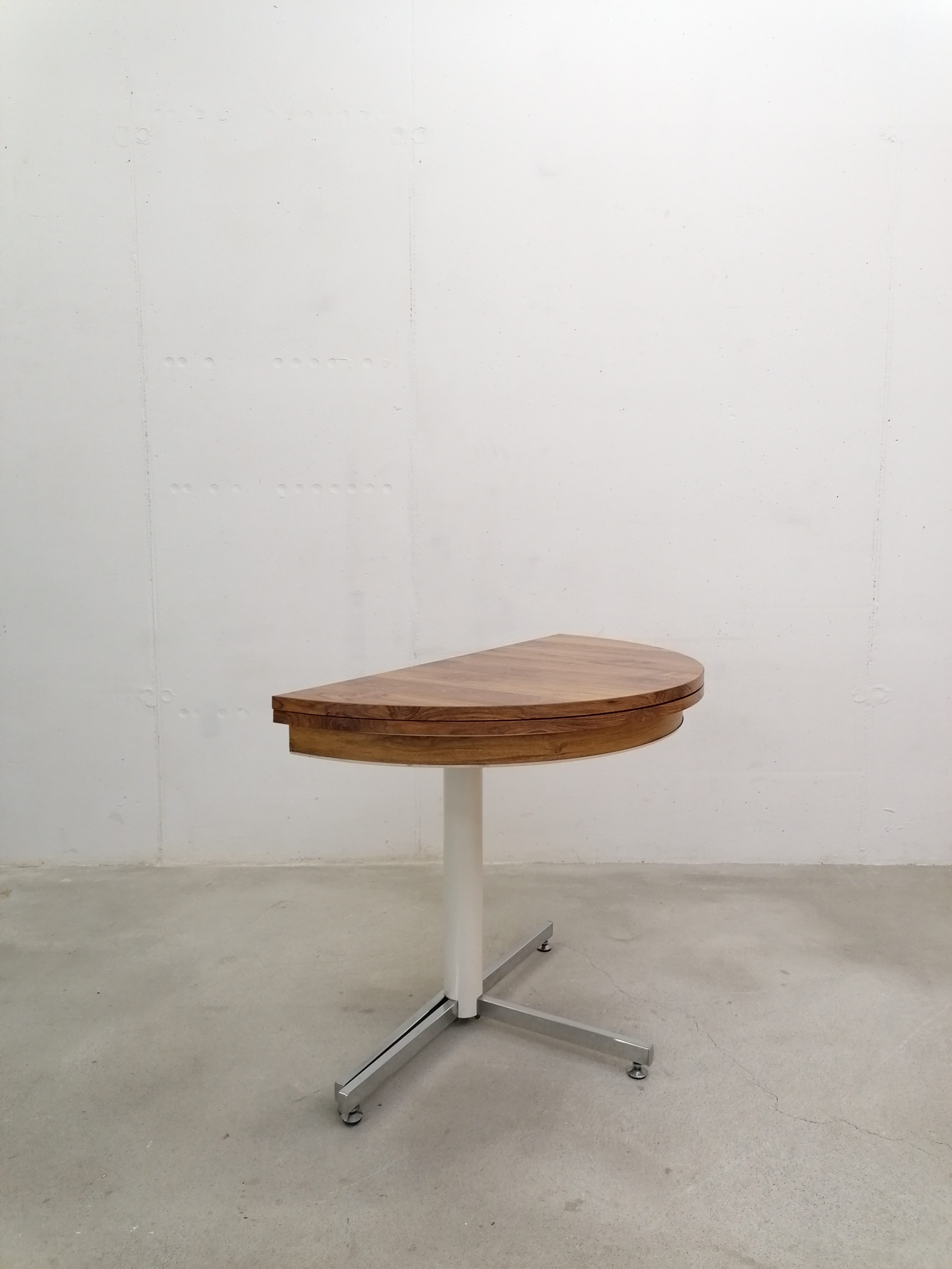 Table portefeuille demi lune vintage – Image 4