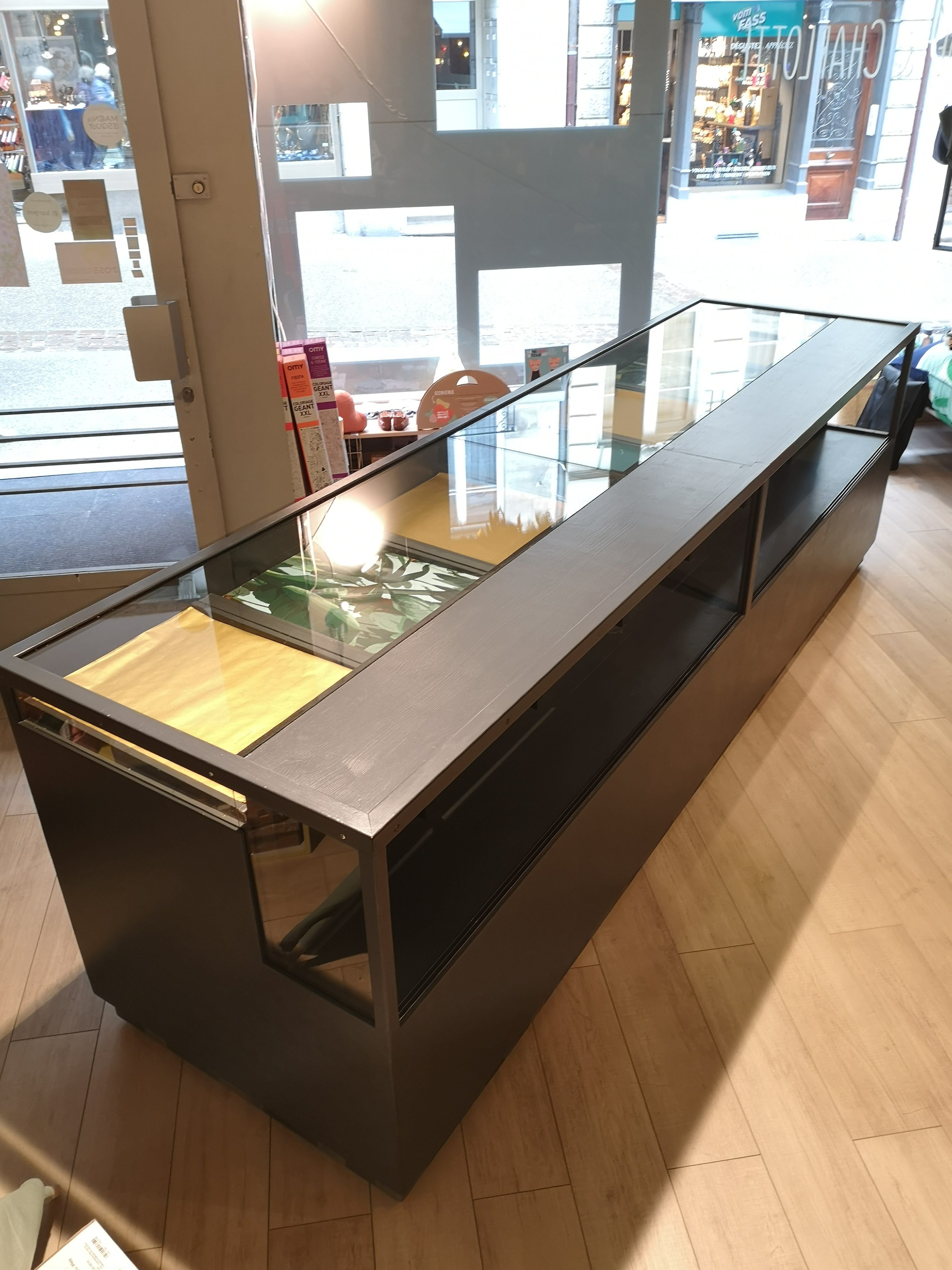 Grand comptoir de métier (3 mètres) – Image 6