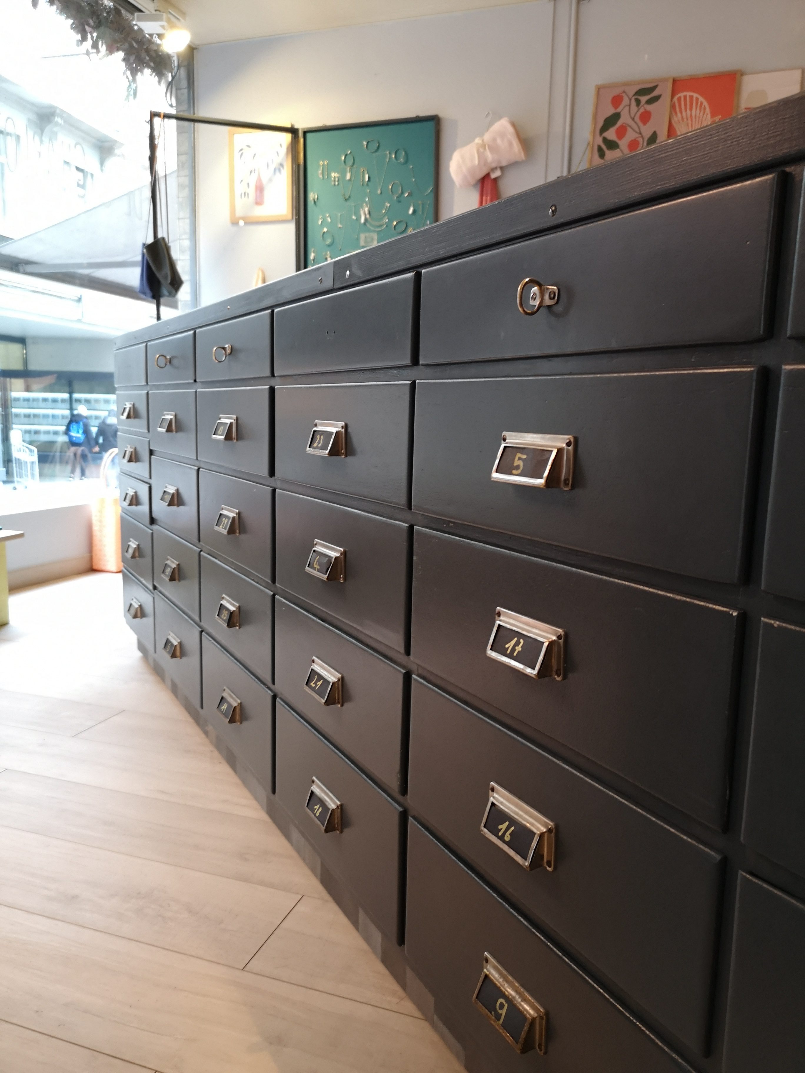 Grand comptoir de métier (3 mètres) – Image 14