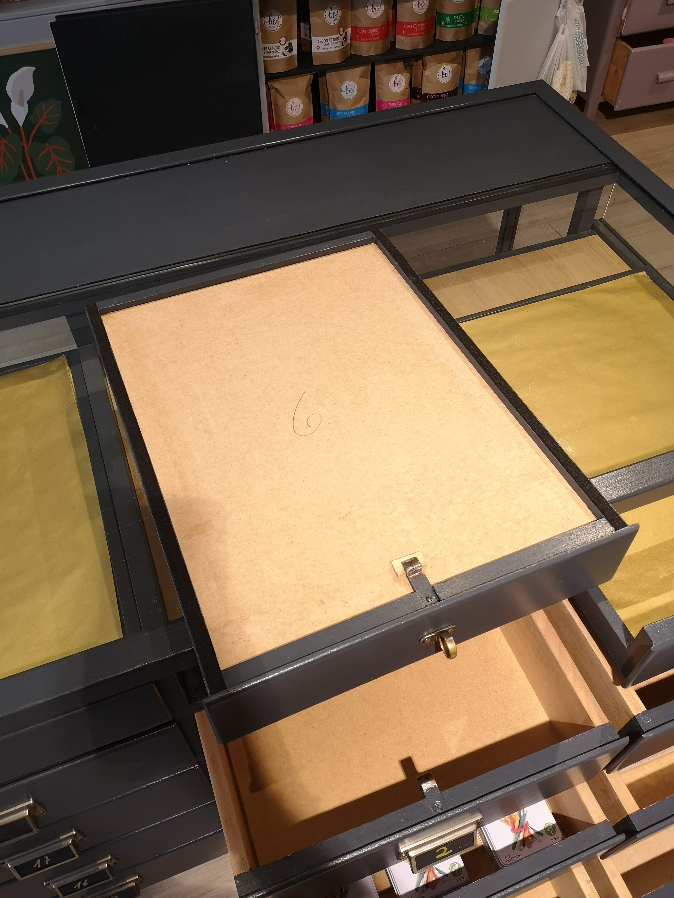 Grand comptoir de métier (3 mètres) – Image 18