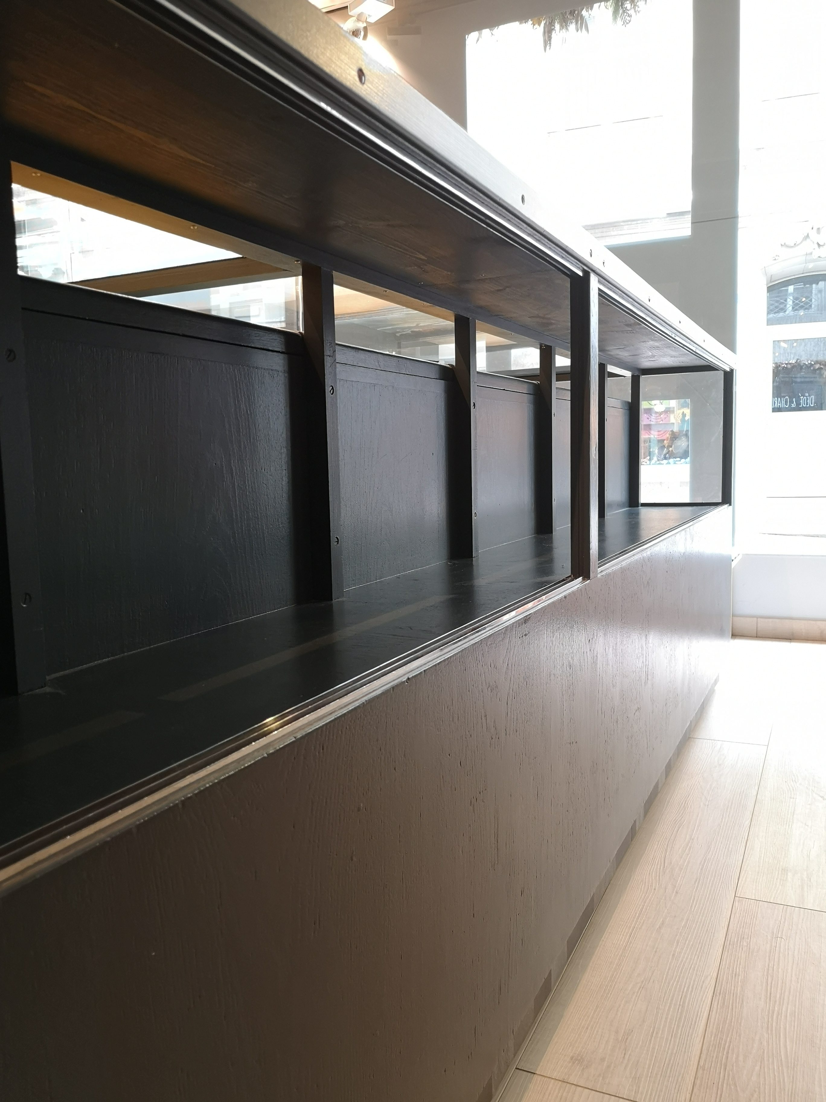 Grand comptoir de métier (3 mètres) – Image 9