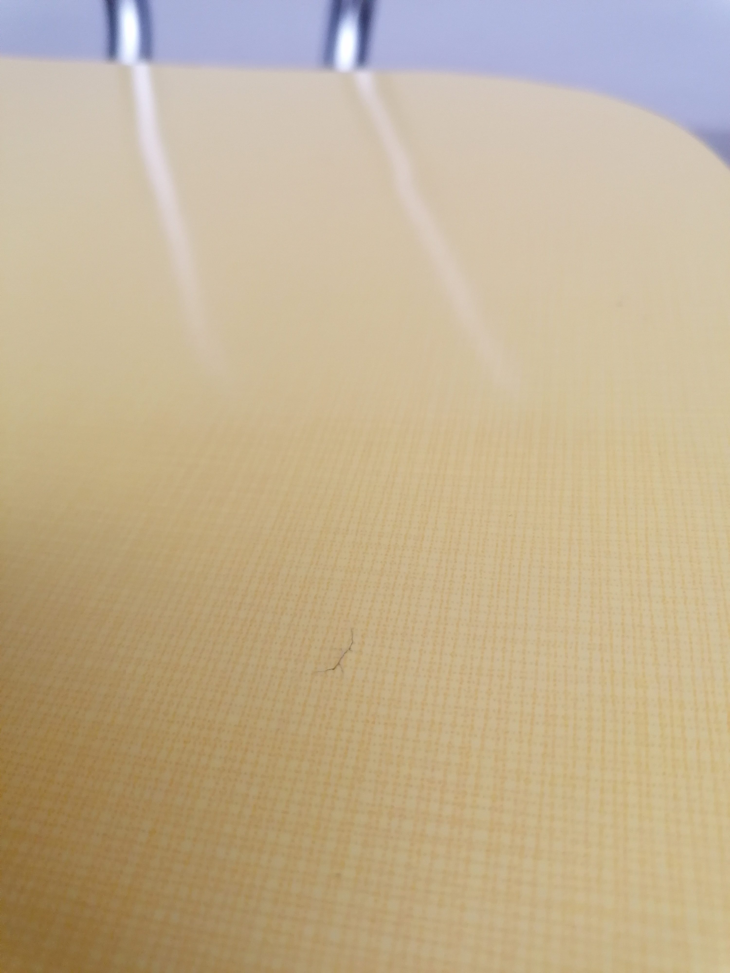 Chaise formica jaune – Image 11