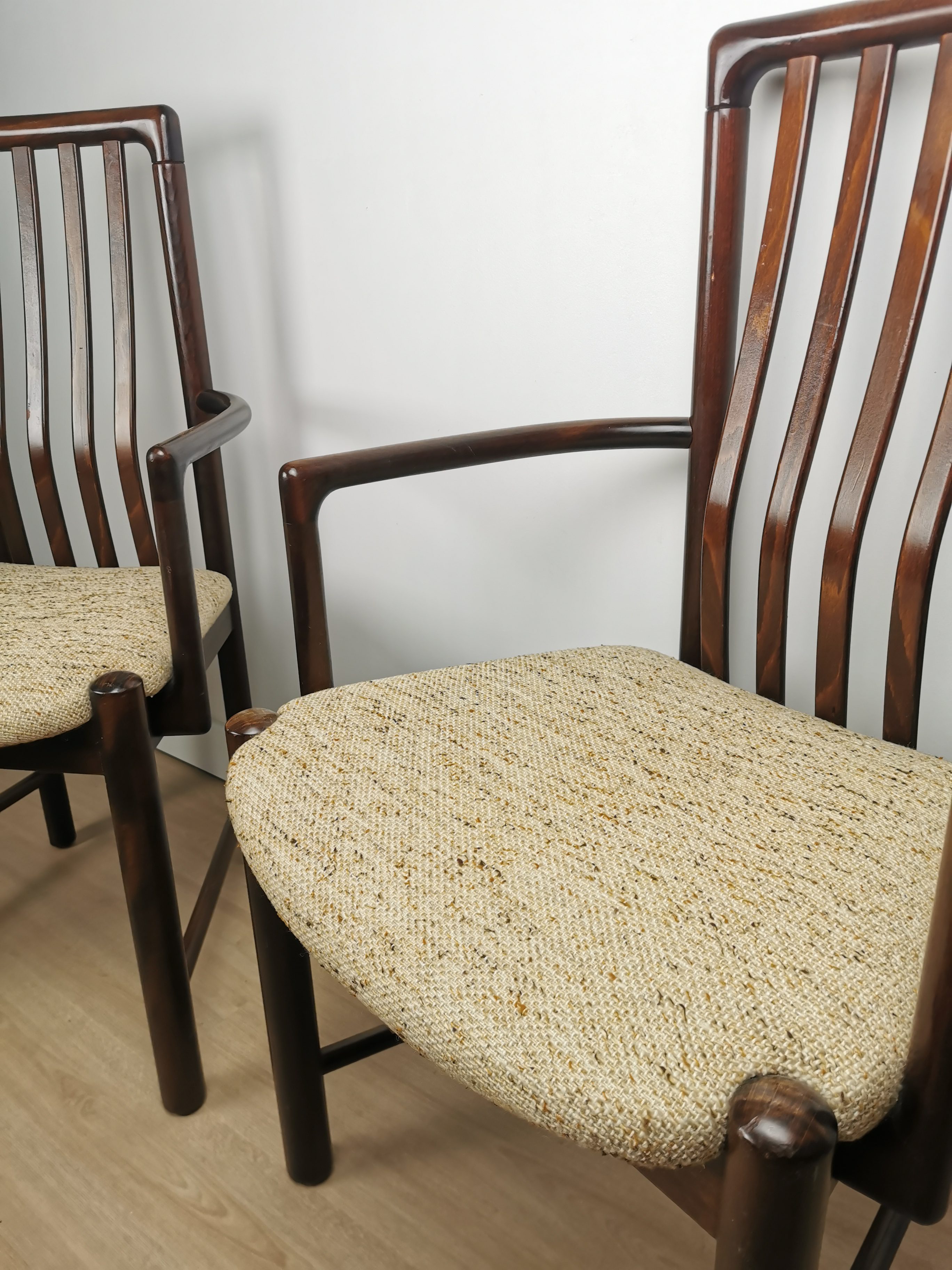 Paire de fauteuils danois – Image 7