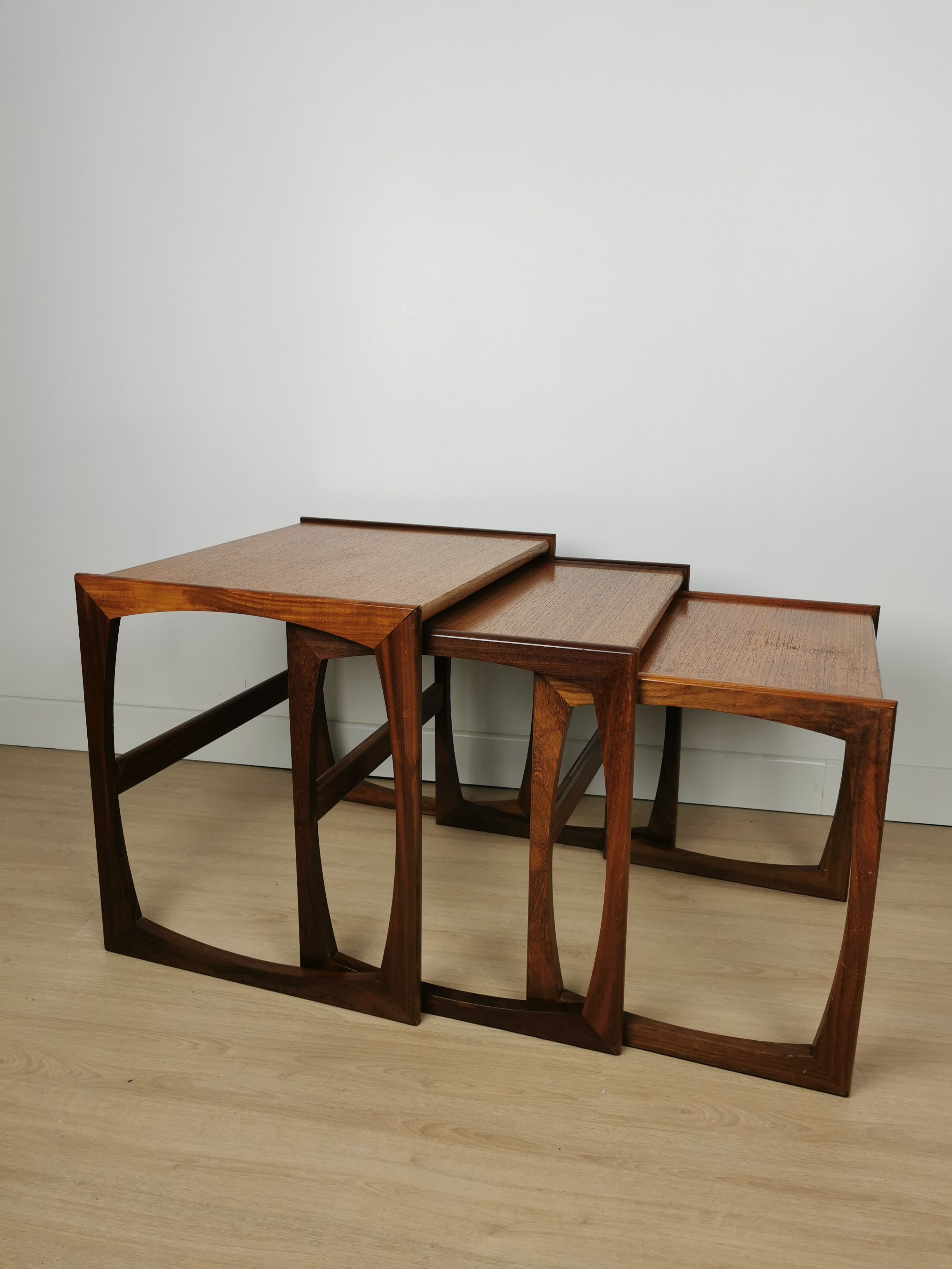 Tables gigognes G-Plan 60s – Image 2