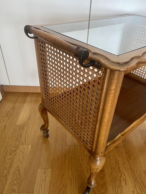 Desserte à roulettes en bois et cannage – Bild 8