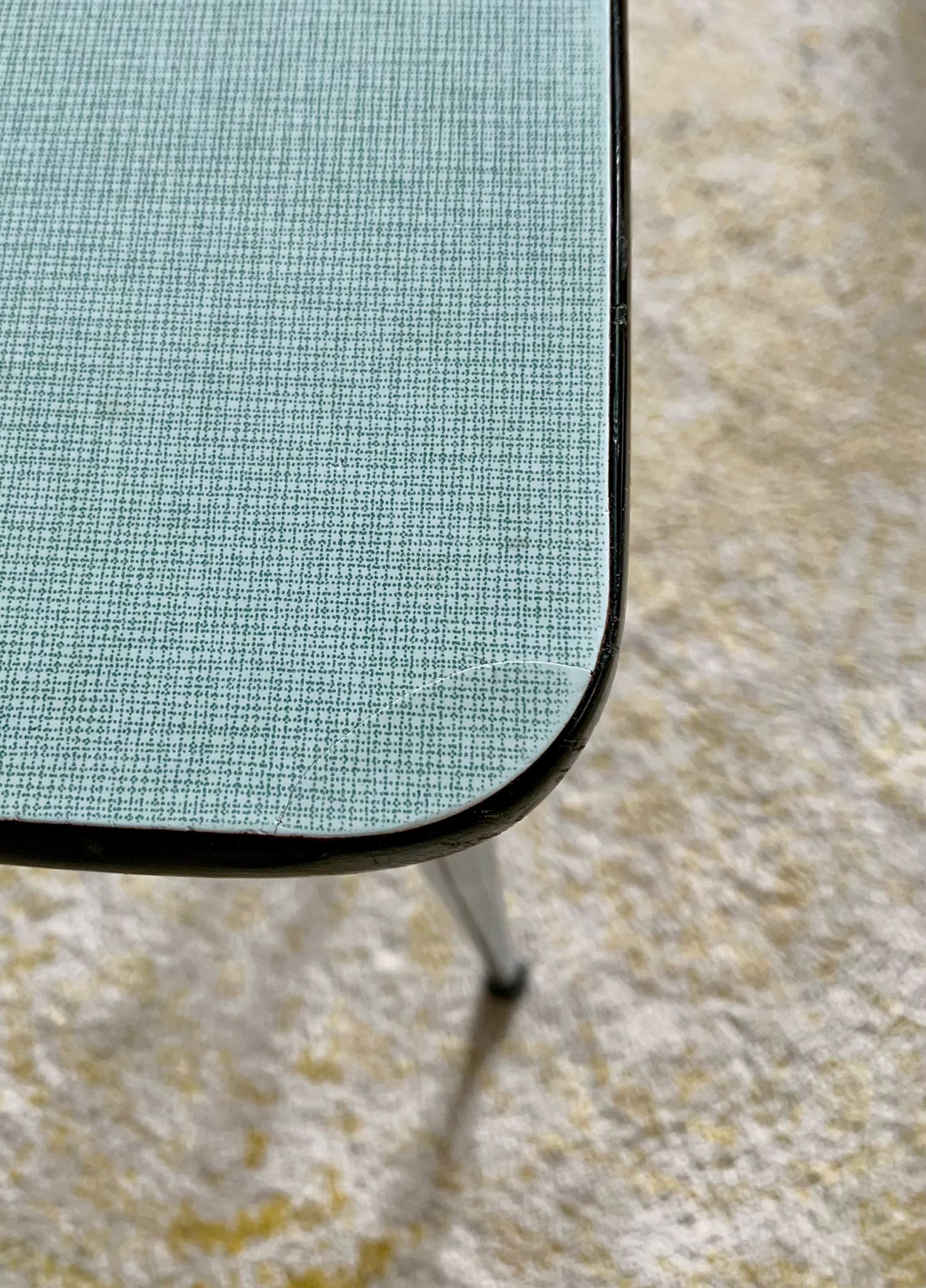 Tabouret(s) en formica bleu – Image 6