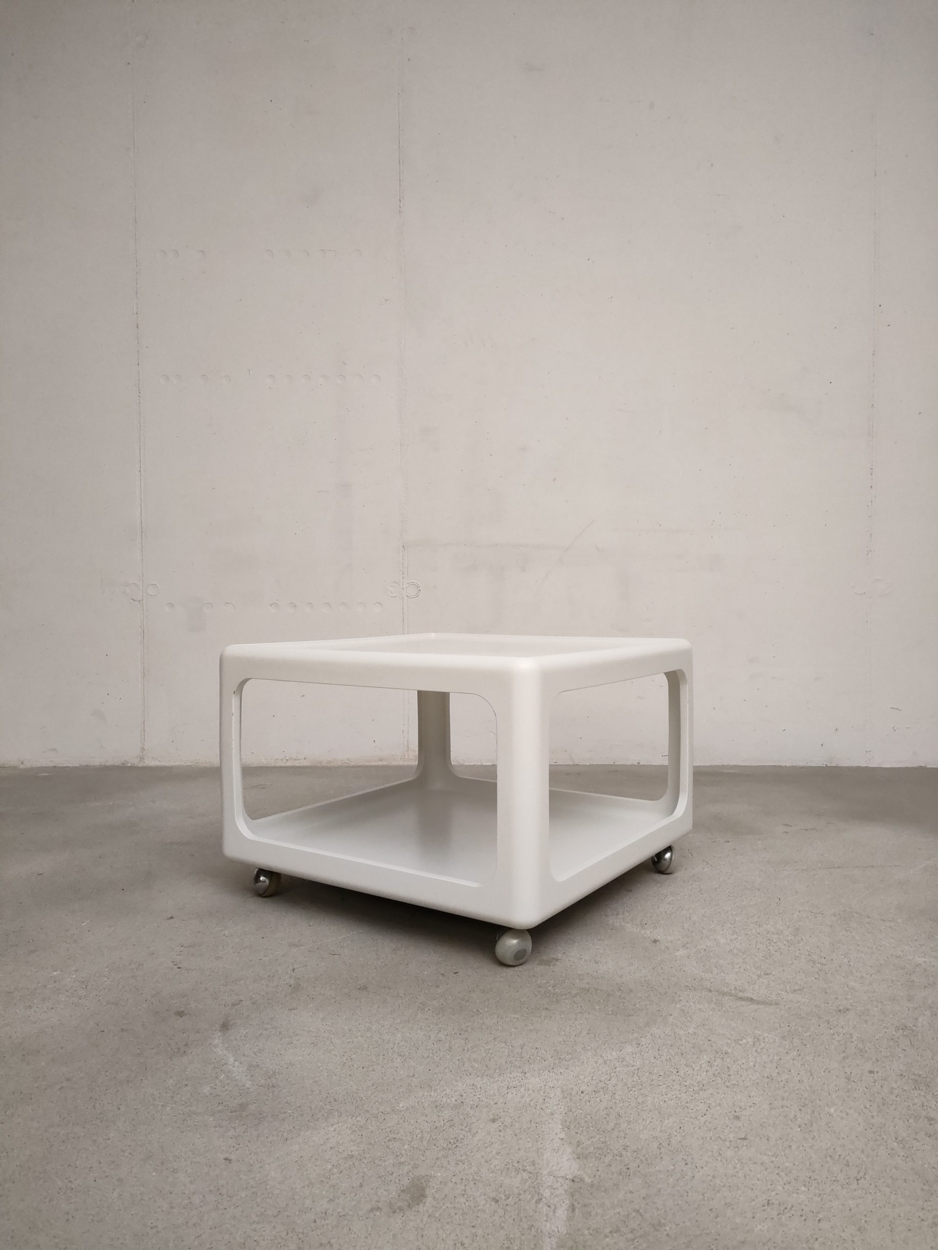 Table basse Spage Age pour Horn Collection – Image 2