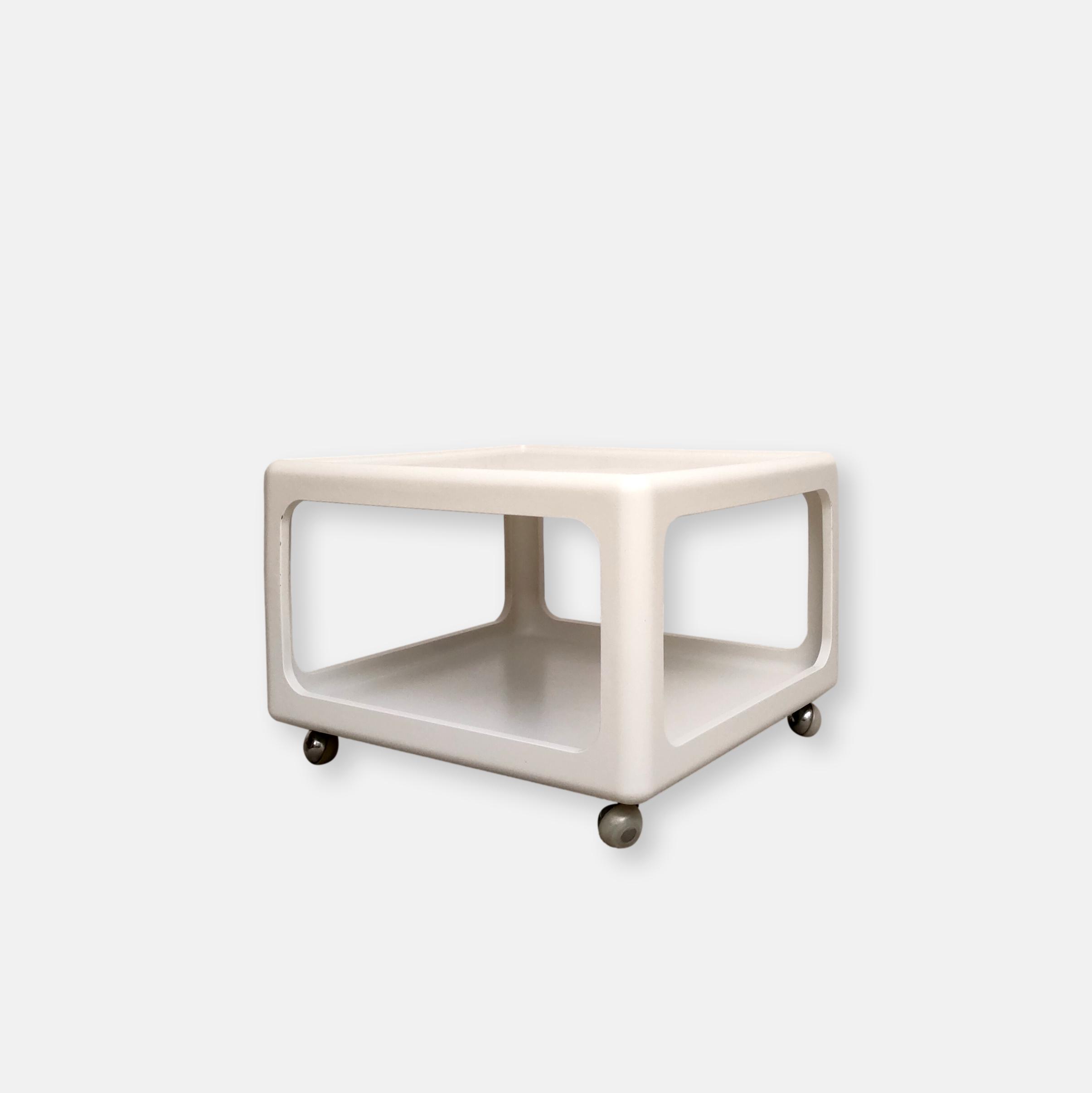 Table basse Spage Age pour Horn Collection