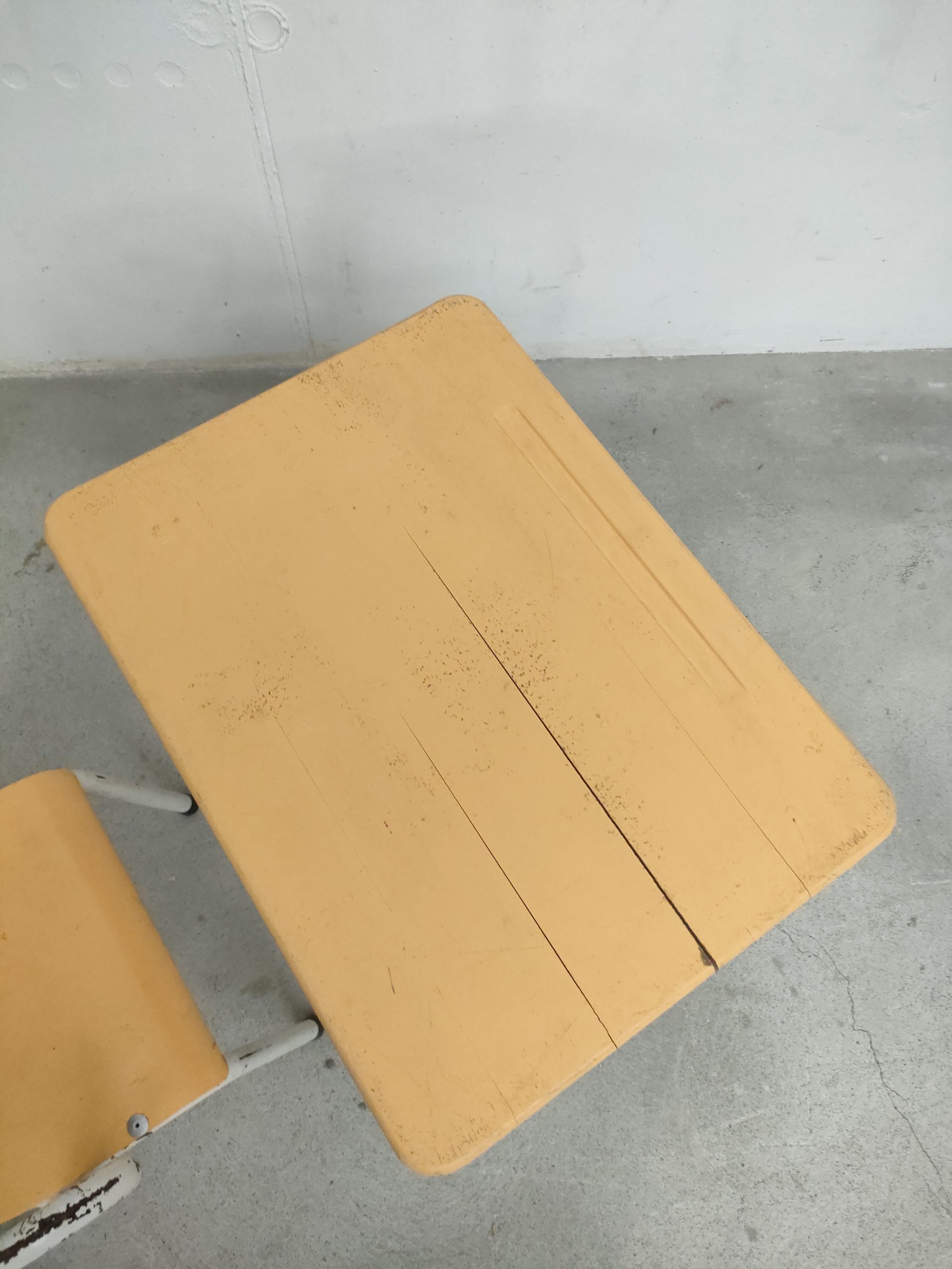 Chaise et bureau d'enfant – Image 9