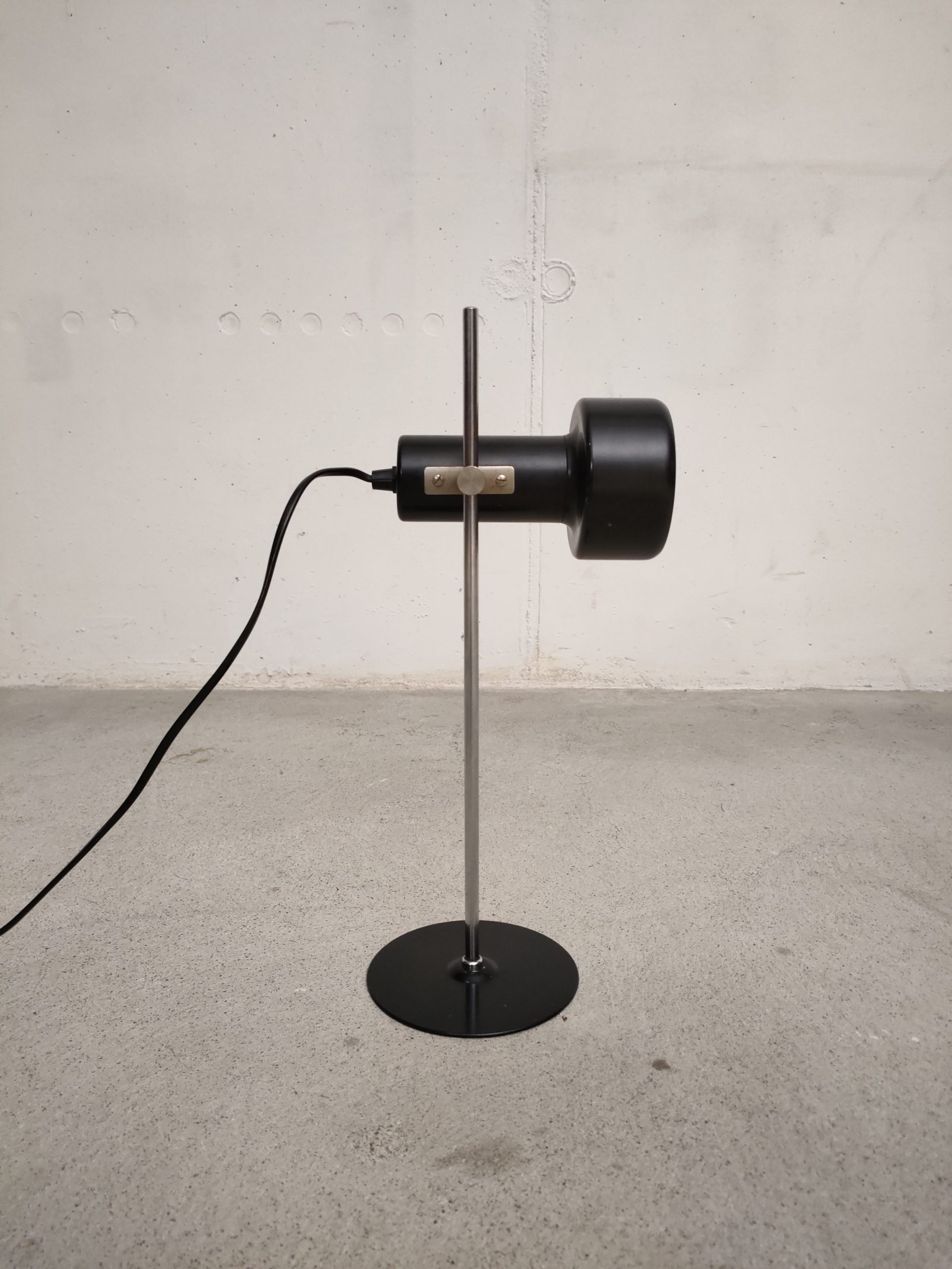 Lampe de table spot noire – Image 3