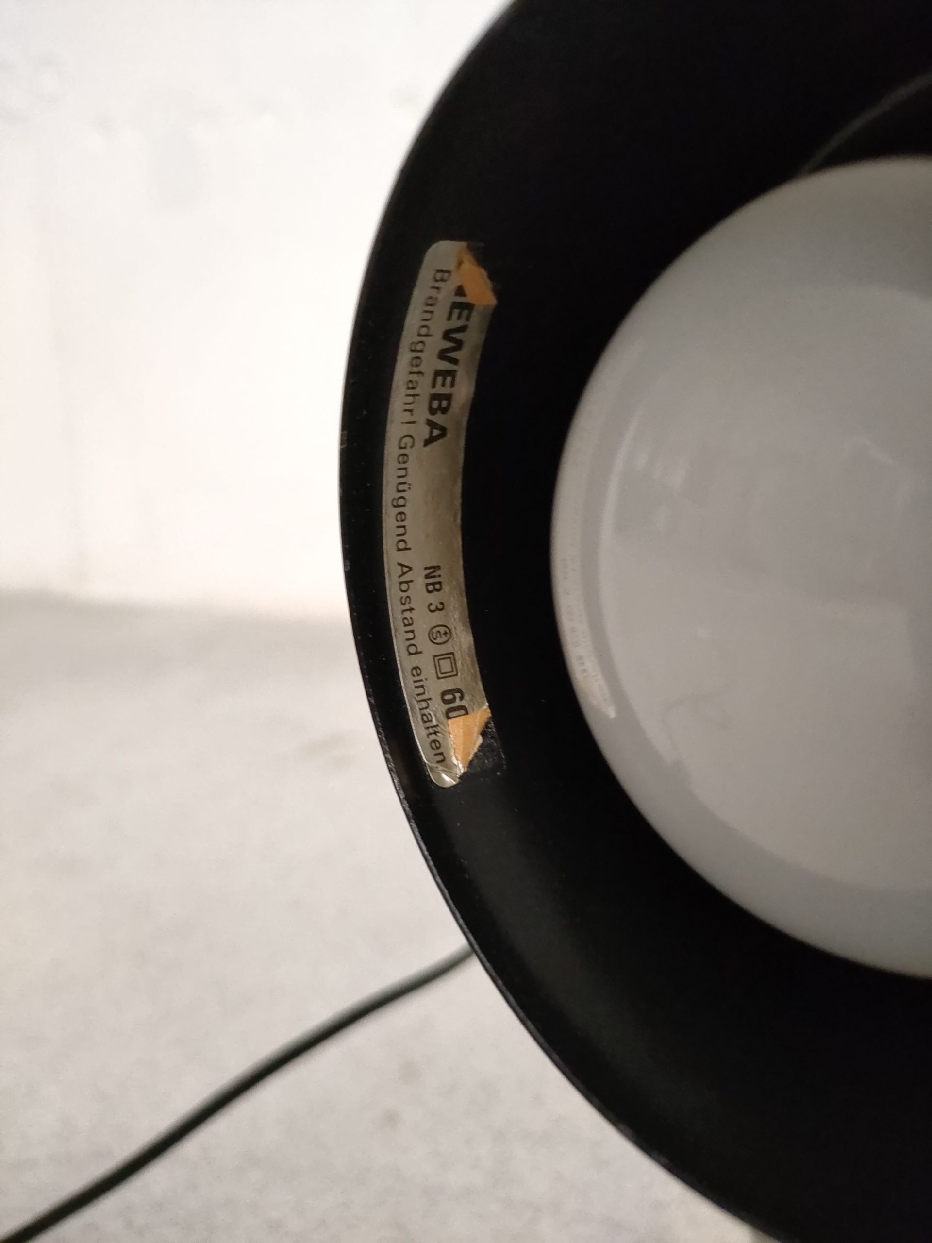 Lampe de table spot noire – Image 5