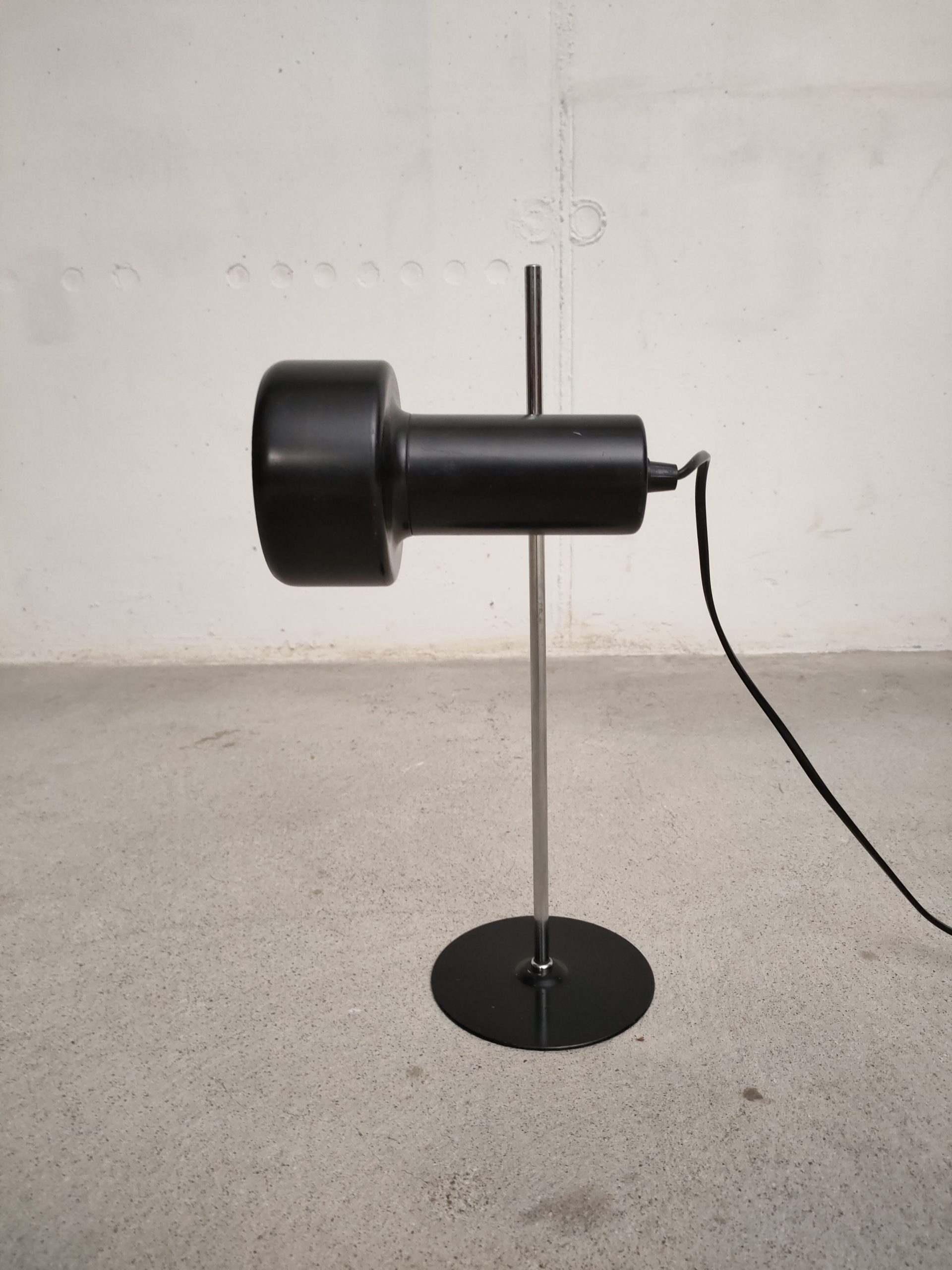 Lampe de table spot noire – Image 8