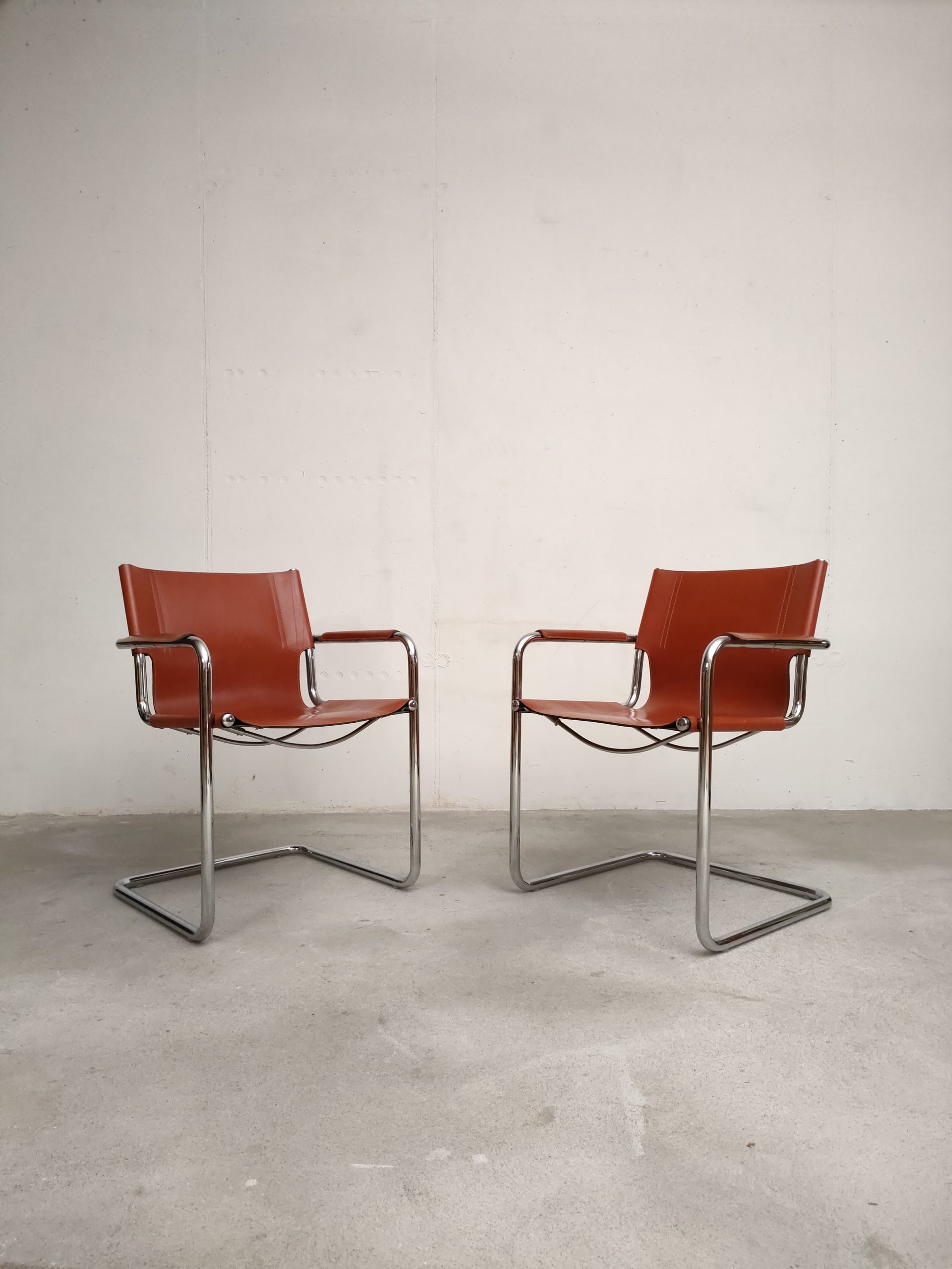 Paire de chaises Matteo Grassi – Image 2