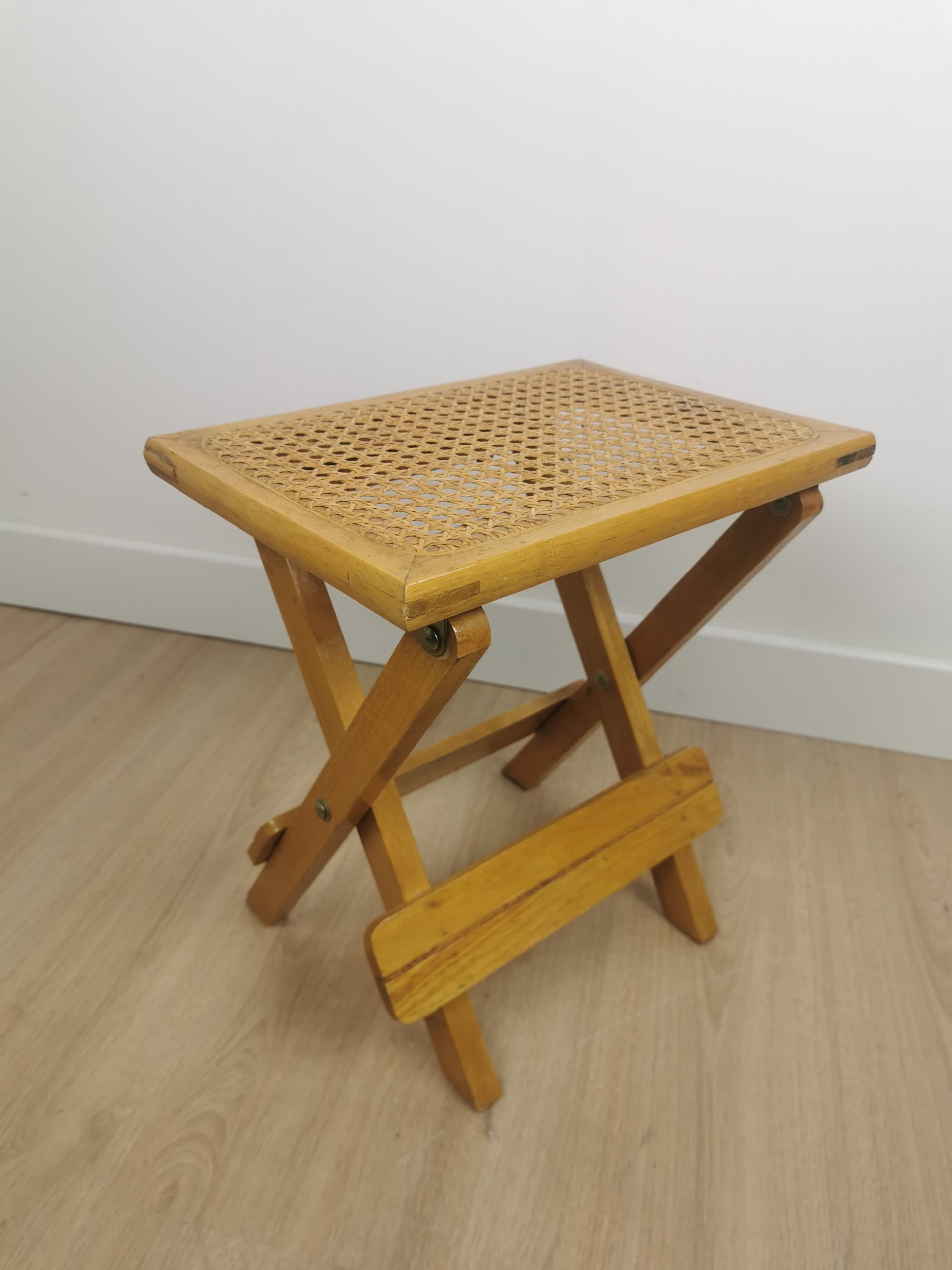 Petit tabouret pliable vintage – Image 4